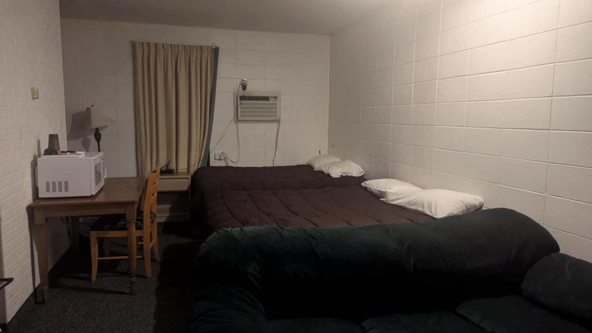 Bed in Rycroft Hotel