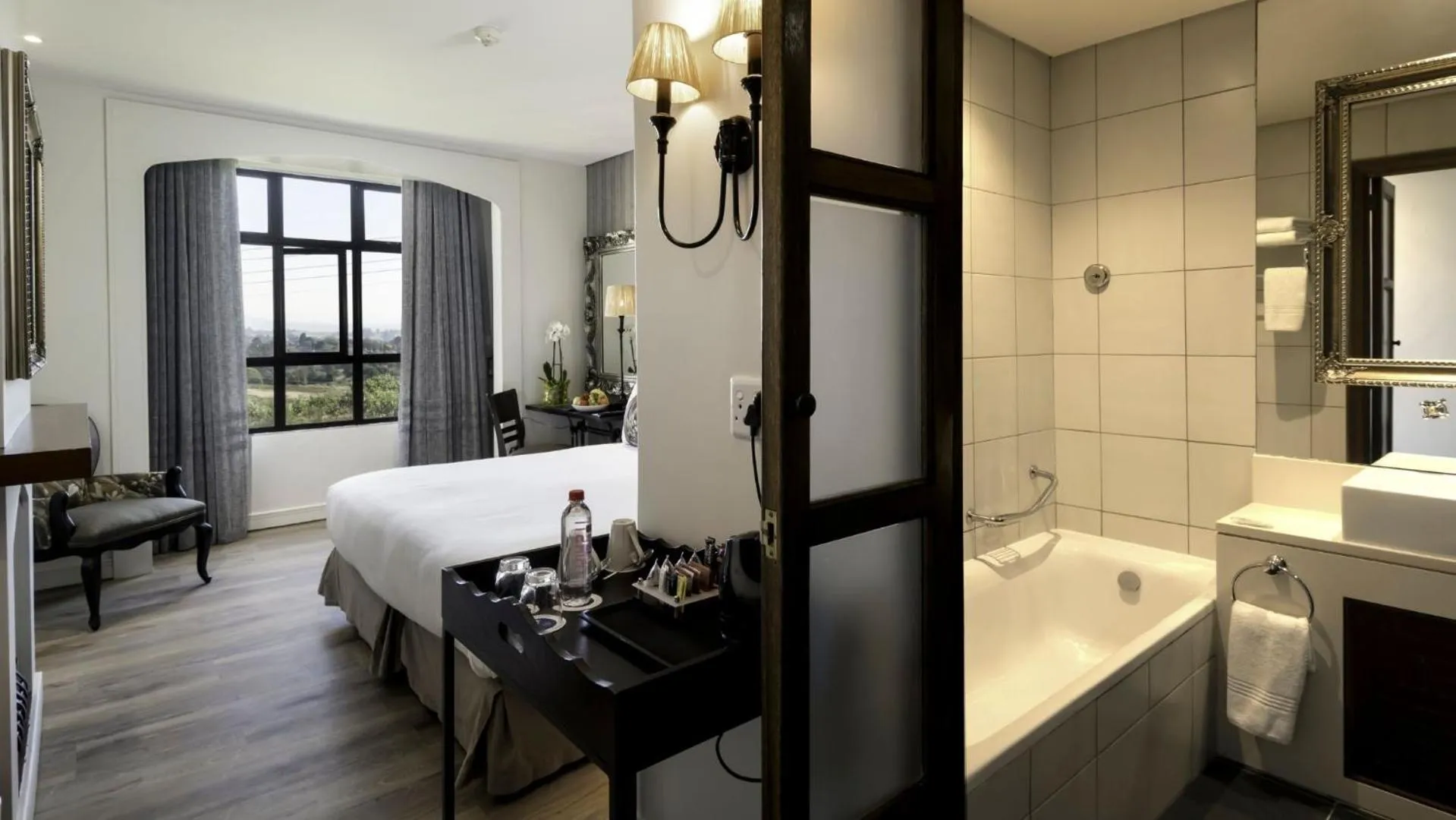 Bed in ANEW Hotel Hilton Pietermaritzburg