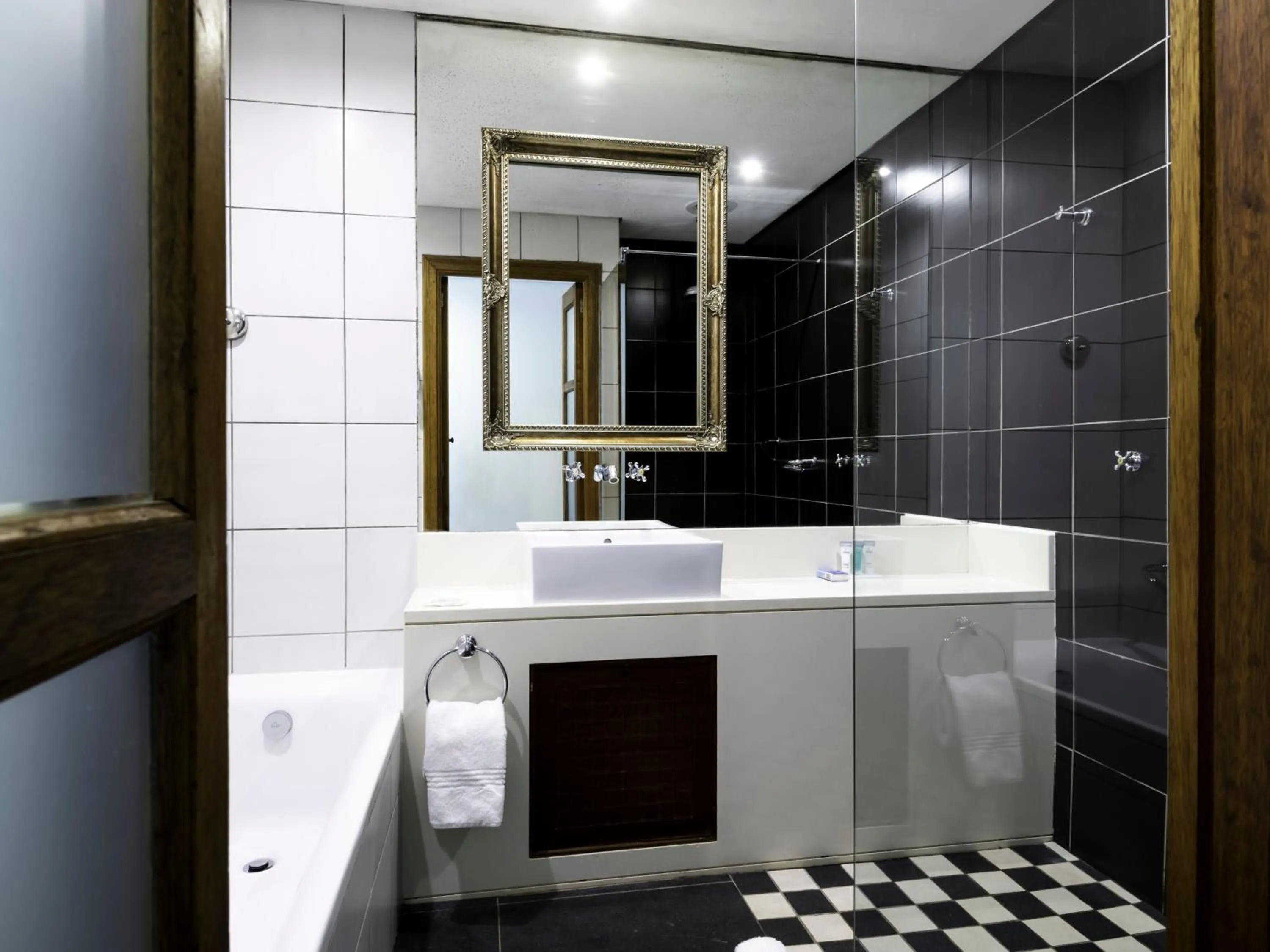 Bathroom in ANEW Hotel Hilton Pietermaritzburg