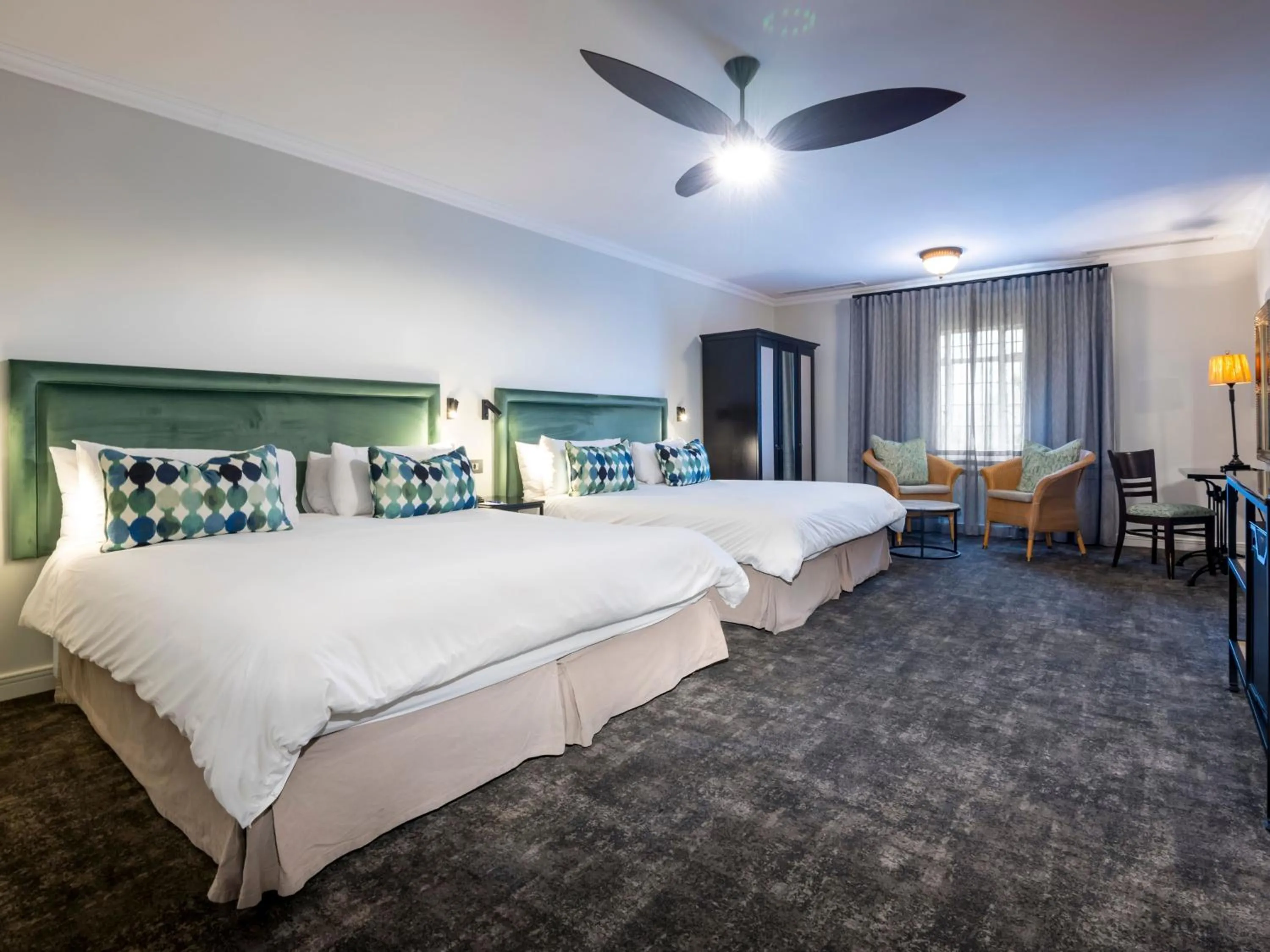 Bed in ANEW Hotel Hilton Pietermaritzburg