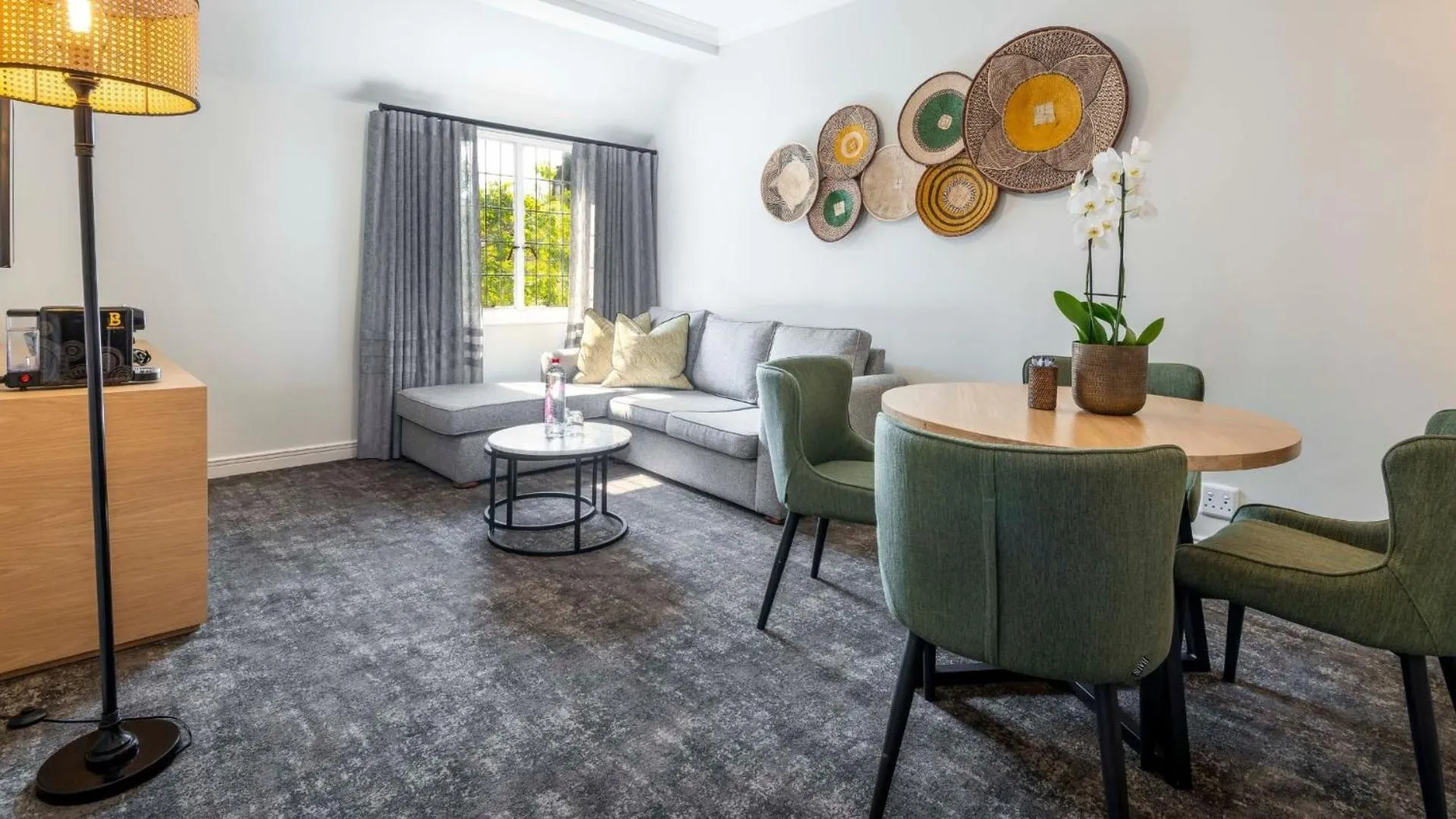 Living room in ANEW Hotel Hilton Pietermaritzburg