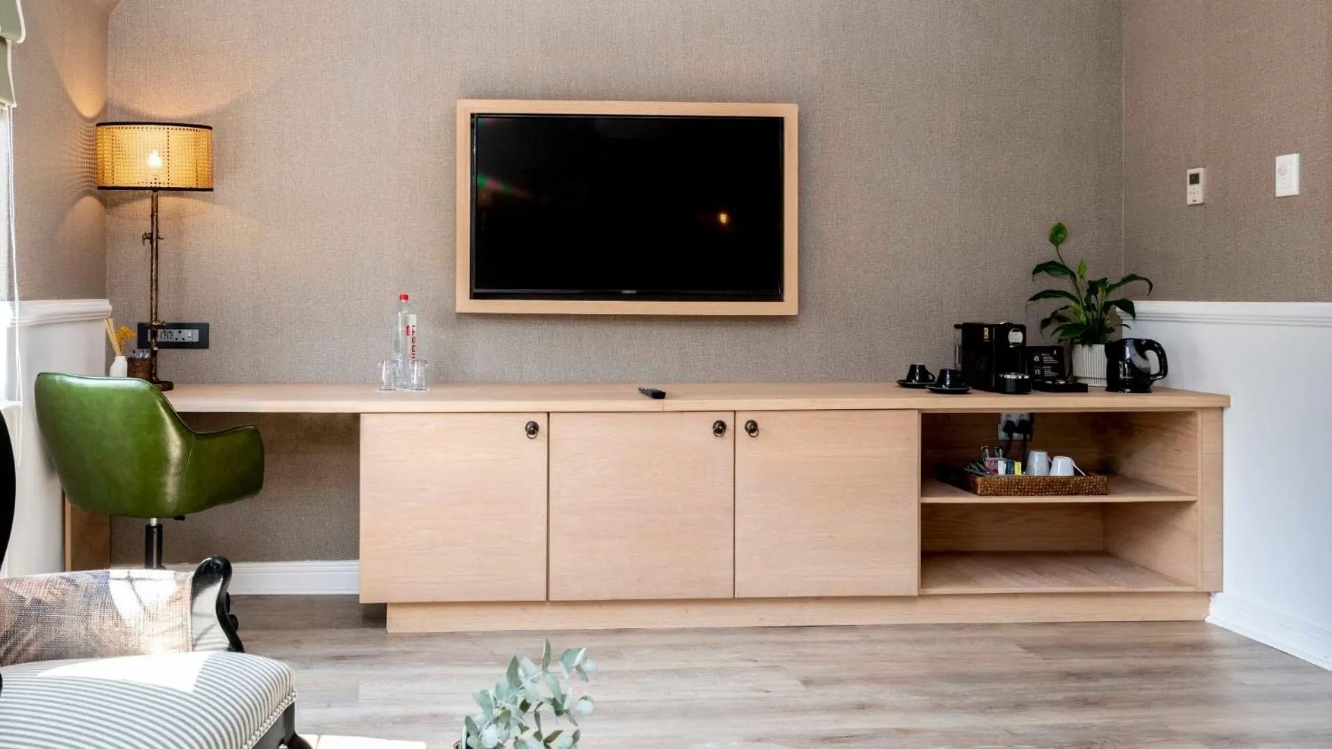 TV and multimedia in ANEW Hotel Hilton Pietermaritzburg