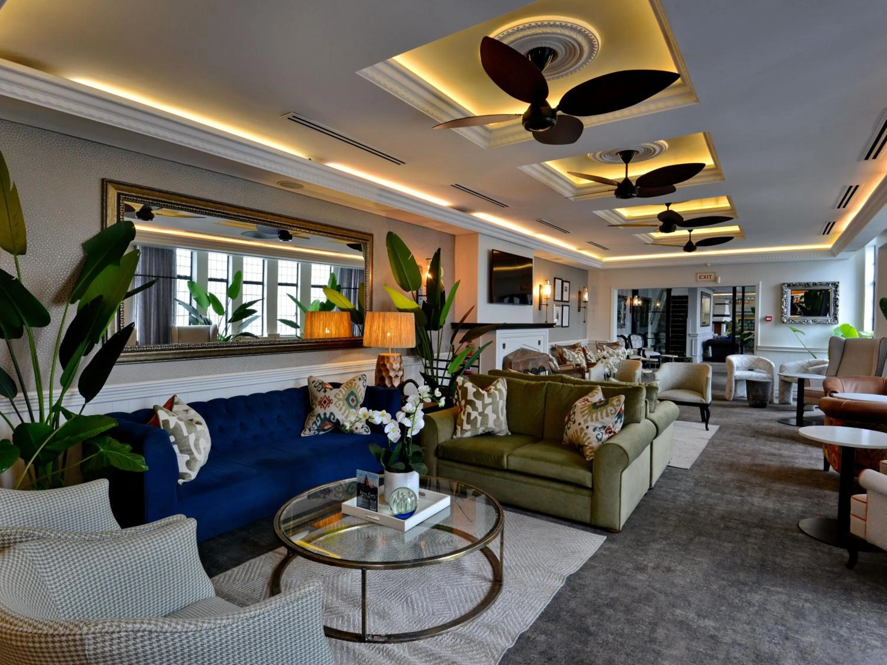 Seating area in ANEW Hotel Hilton Pietermaritzburg