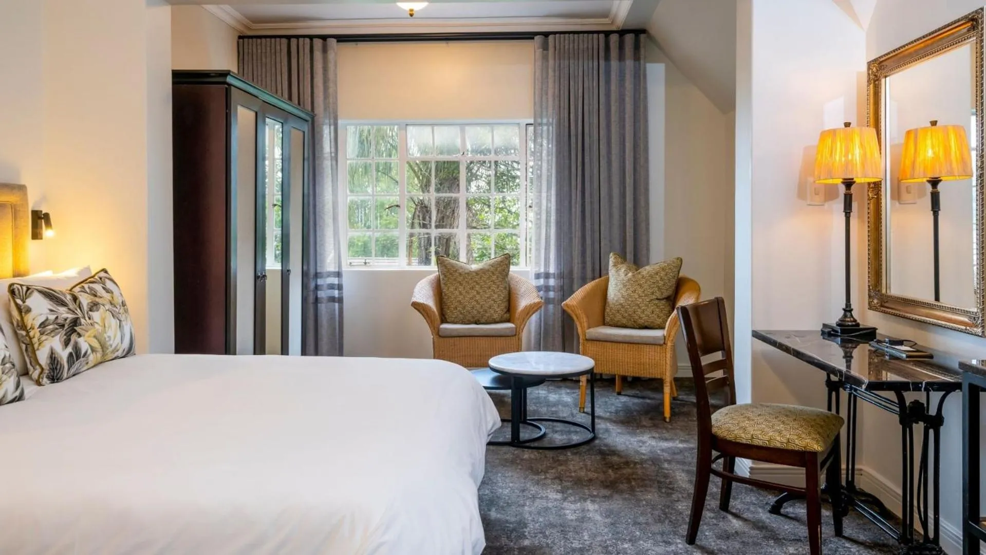 Bed in ANEW Hotel Hilton Pietermaritzburg