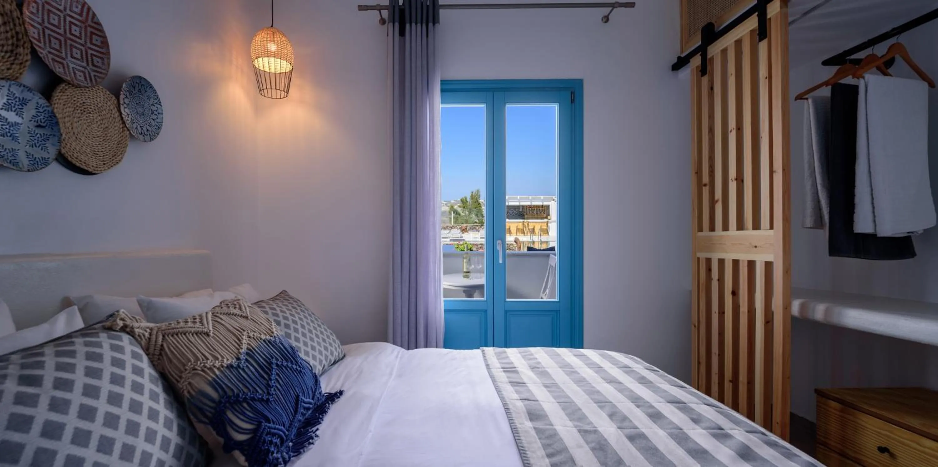 Bed in Kalestesia Suites