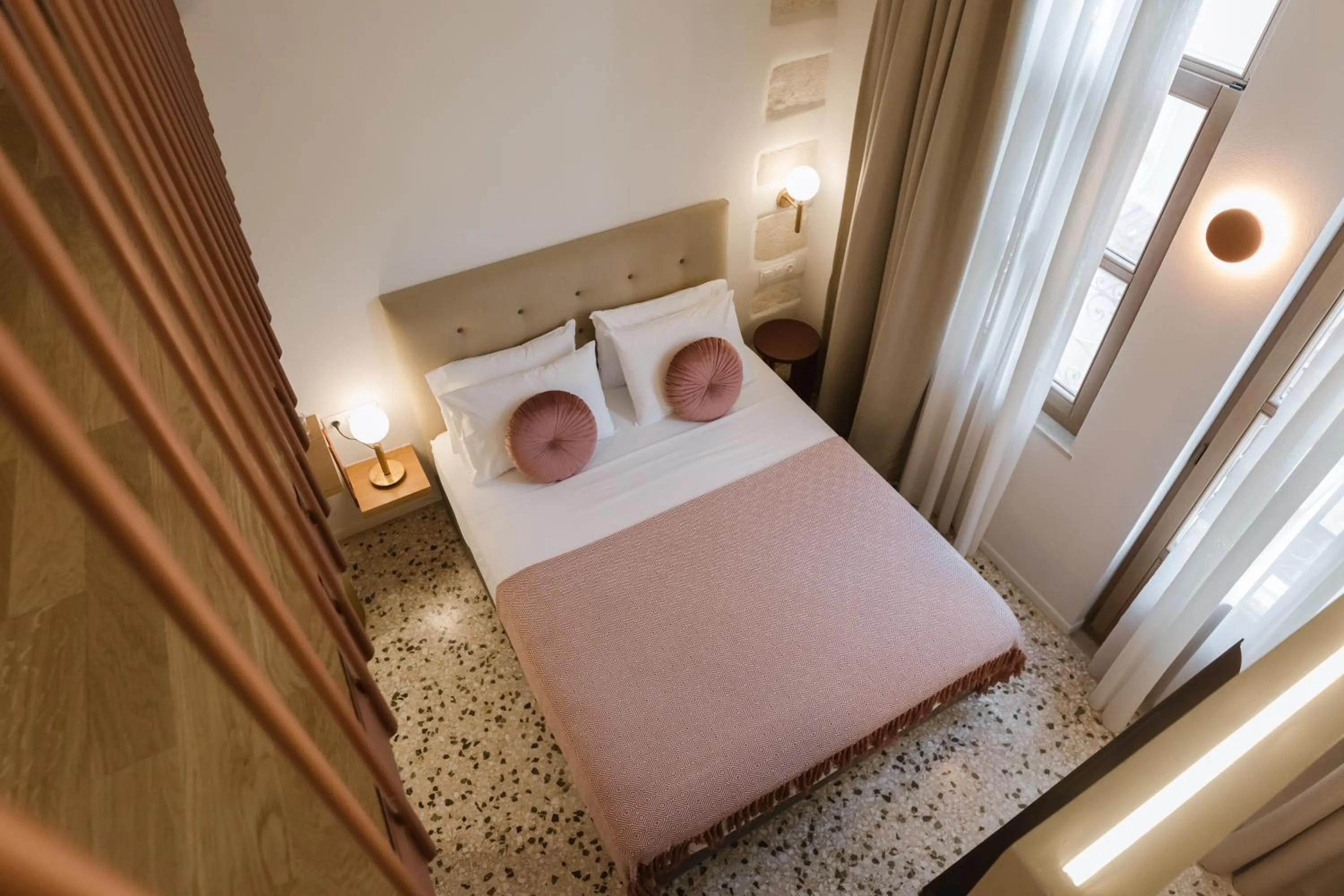 Bed in Neratze Hammam Suites