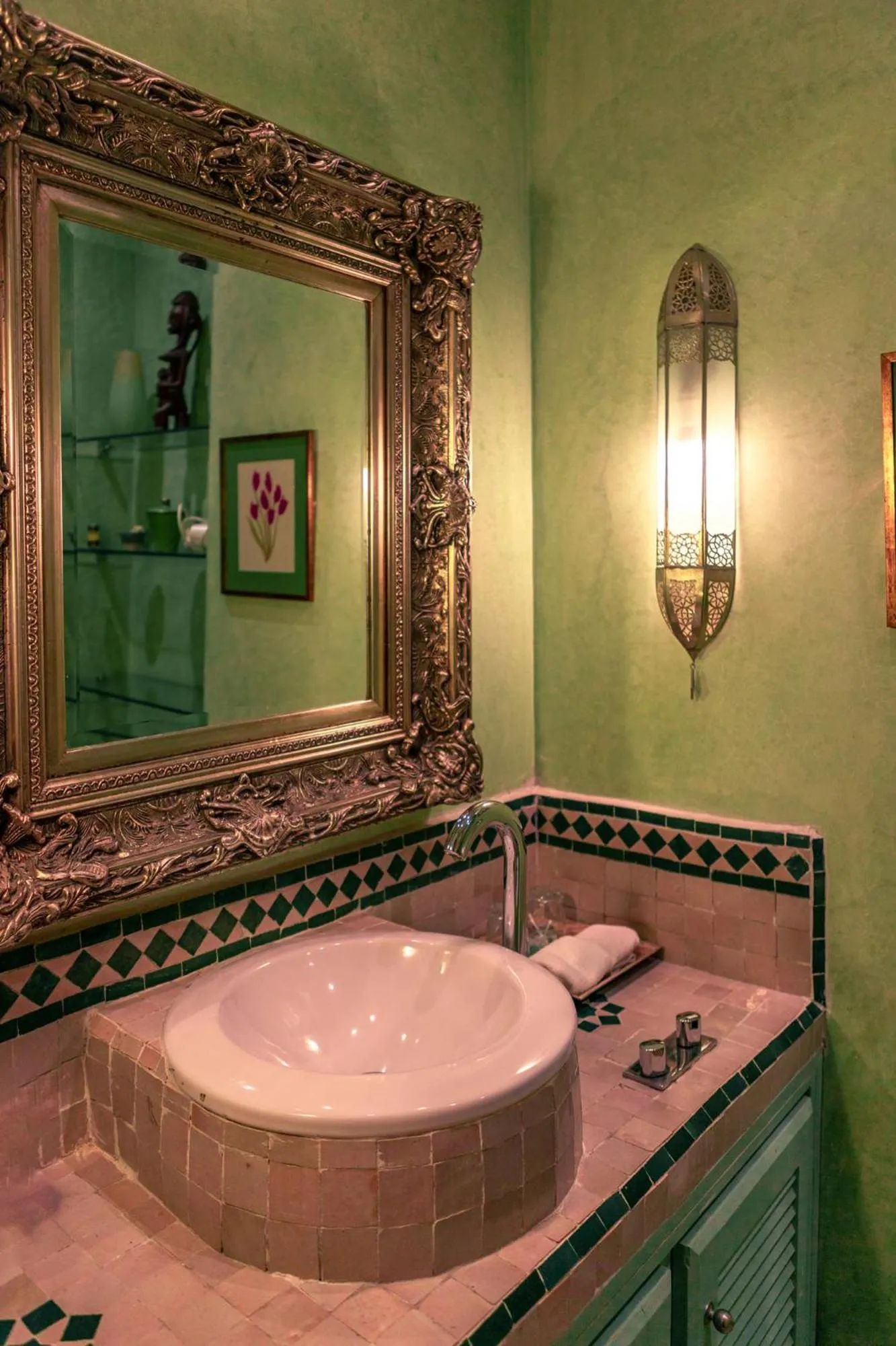 Bathroom in La Maison de Tanger