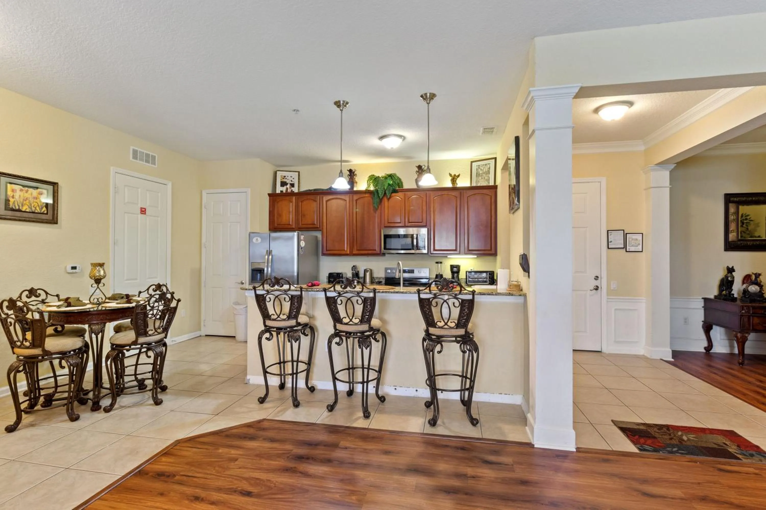 Dining area in Executive 3 Bedroom Villa at Universal,Convention Center, Vista Cay