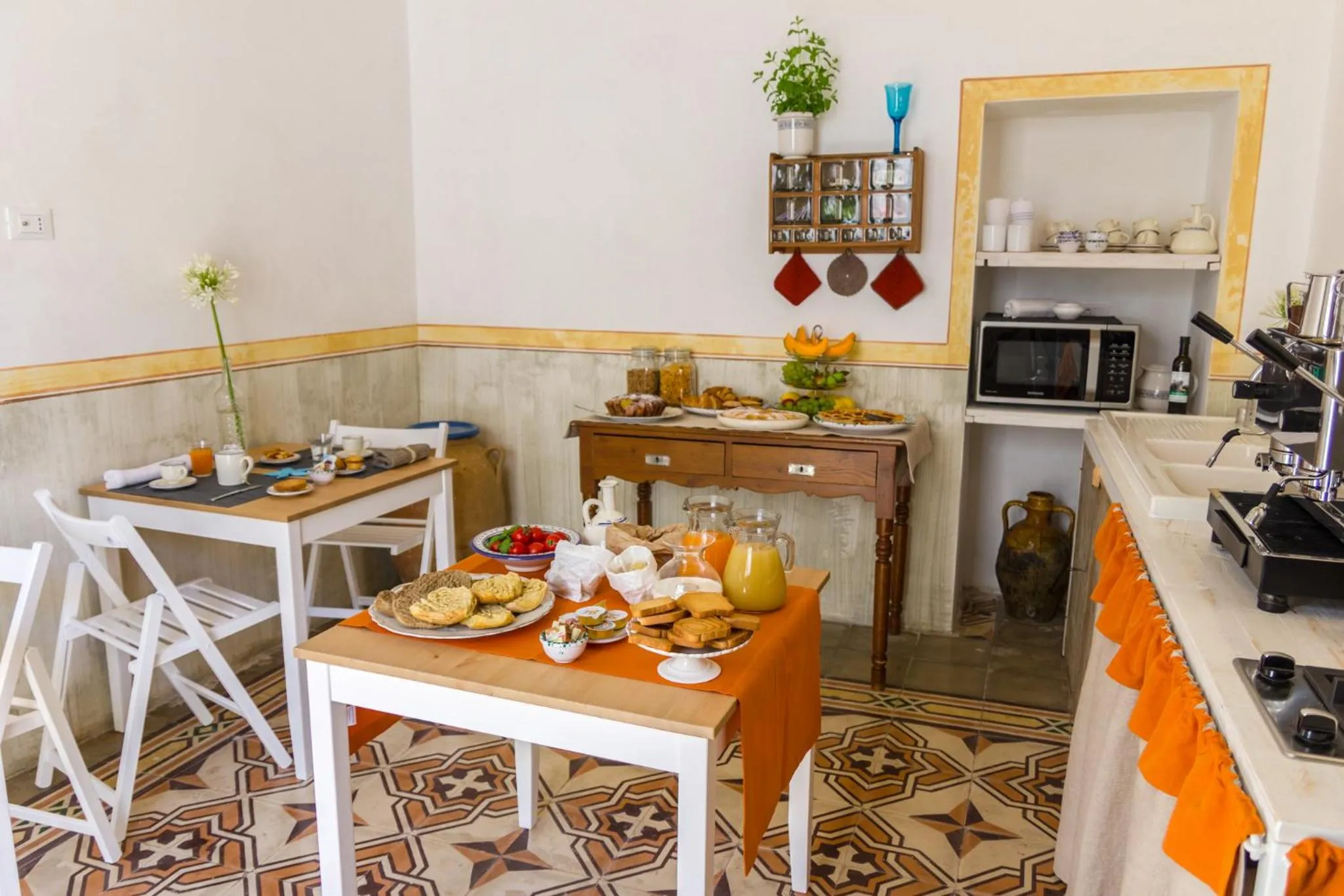 Il Cortile dei Nonni