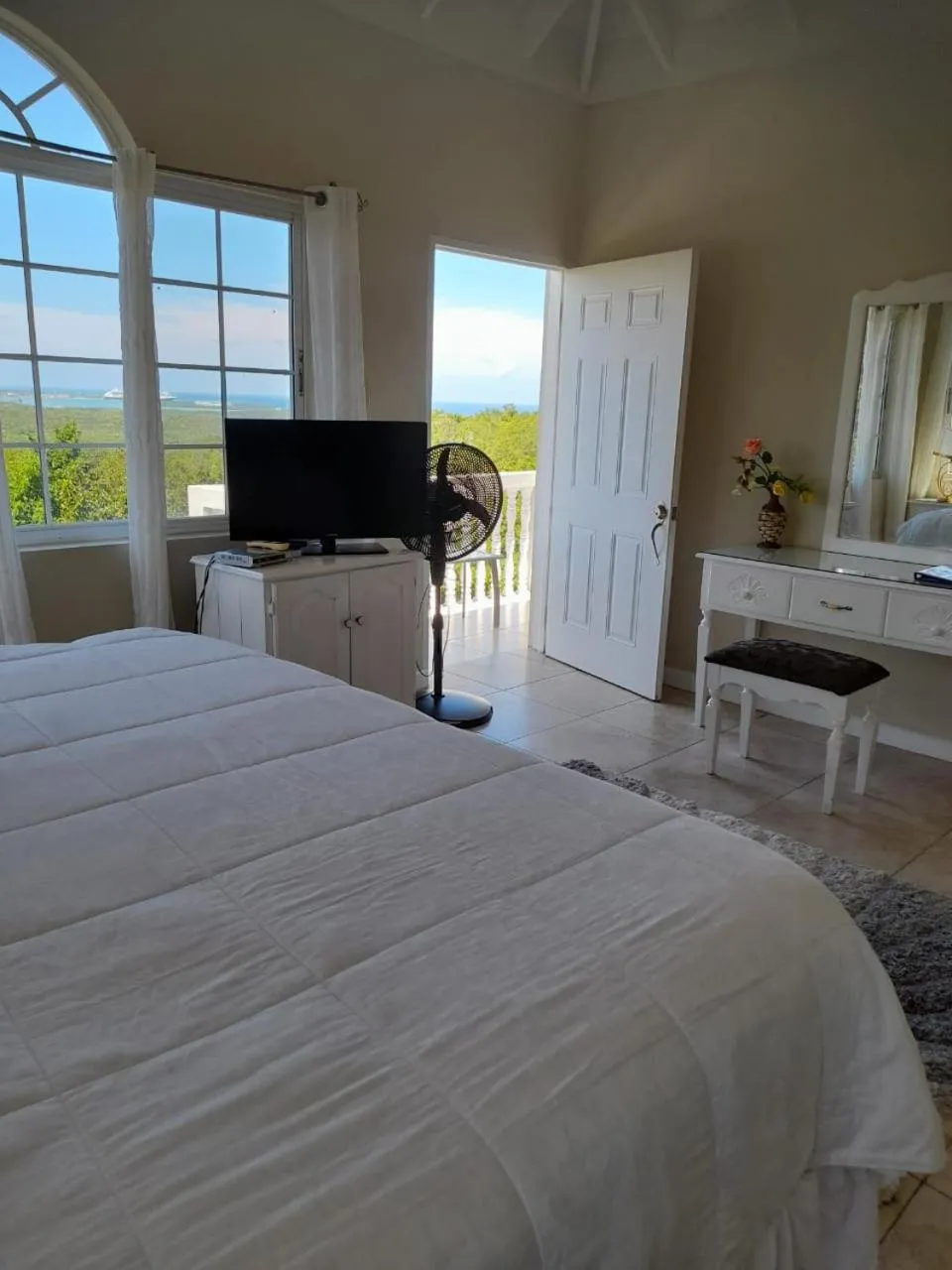 View (from property/room), Bed in Retreat Guest House