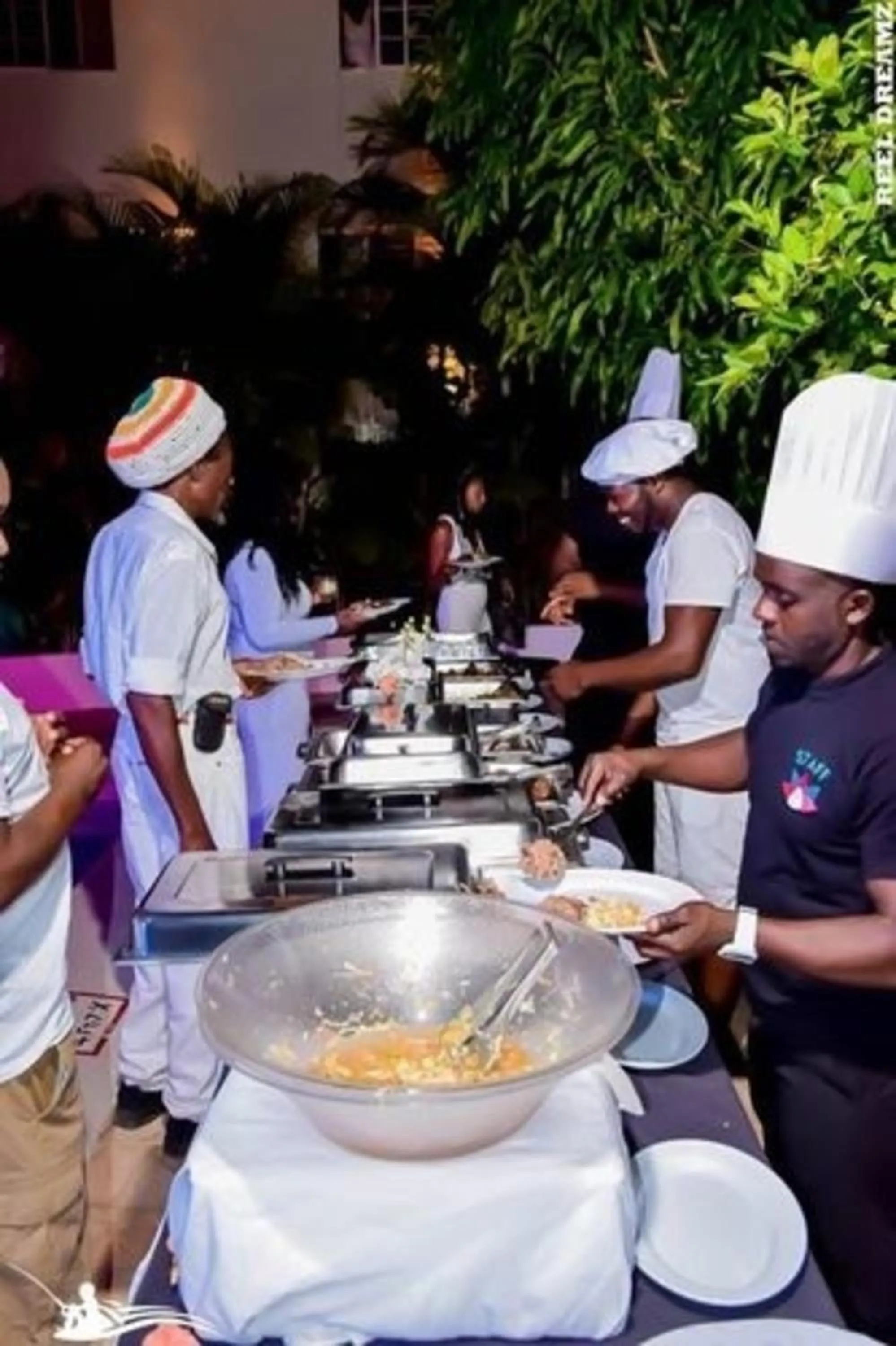 Restaurant/places to eat in Retreat Guest House