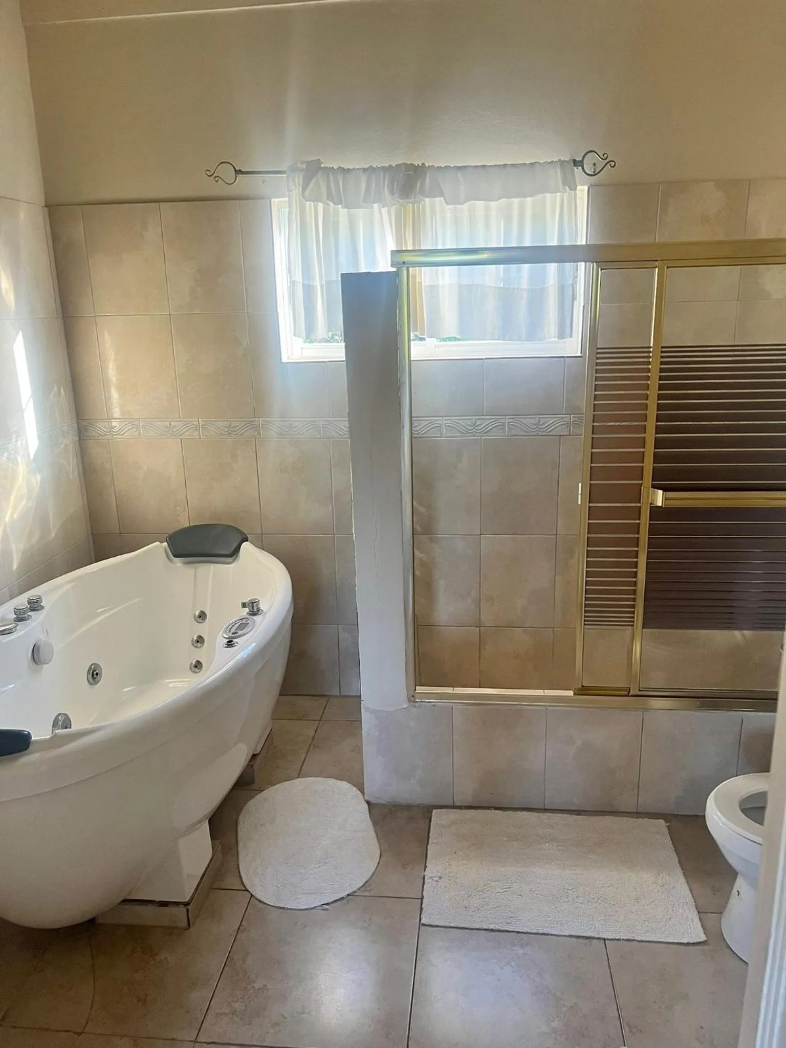 Shower in Retreat Guest House