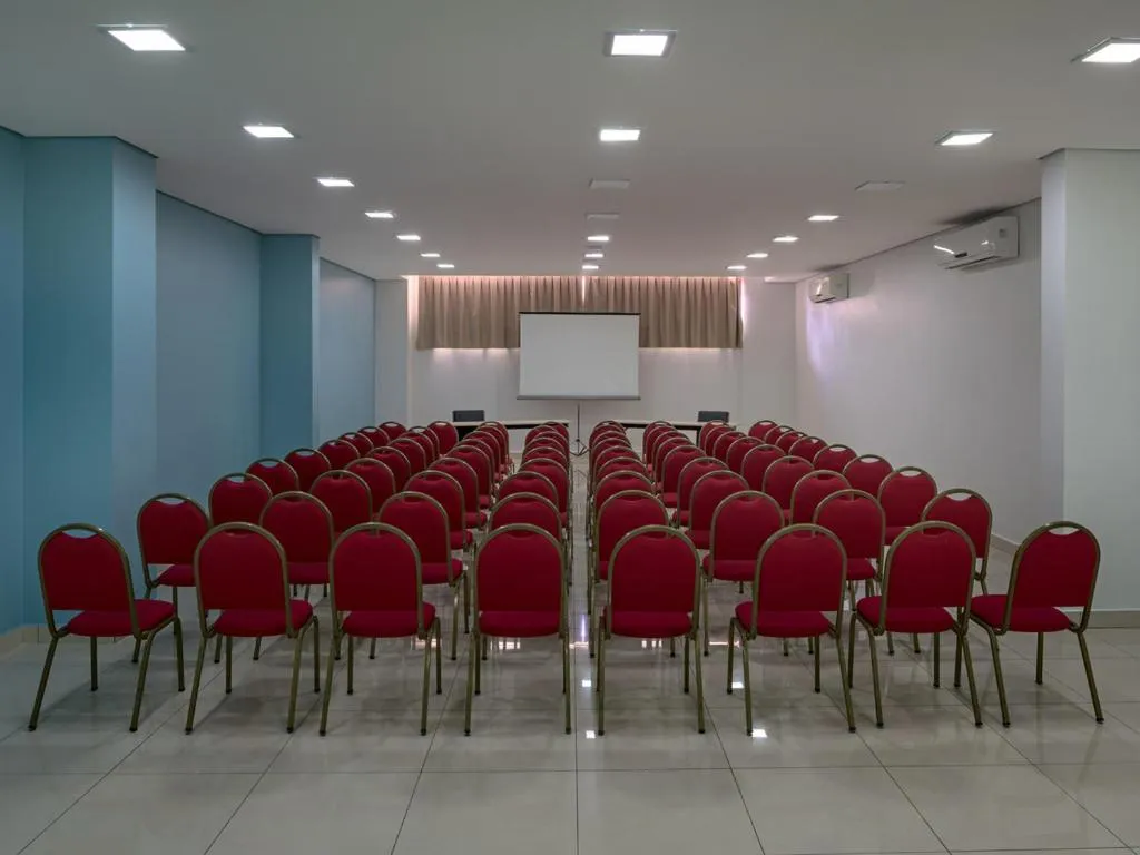 Golden Tower Maurilio Biagi by Fênix Hotéis