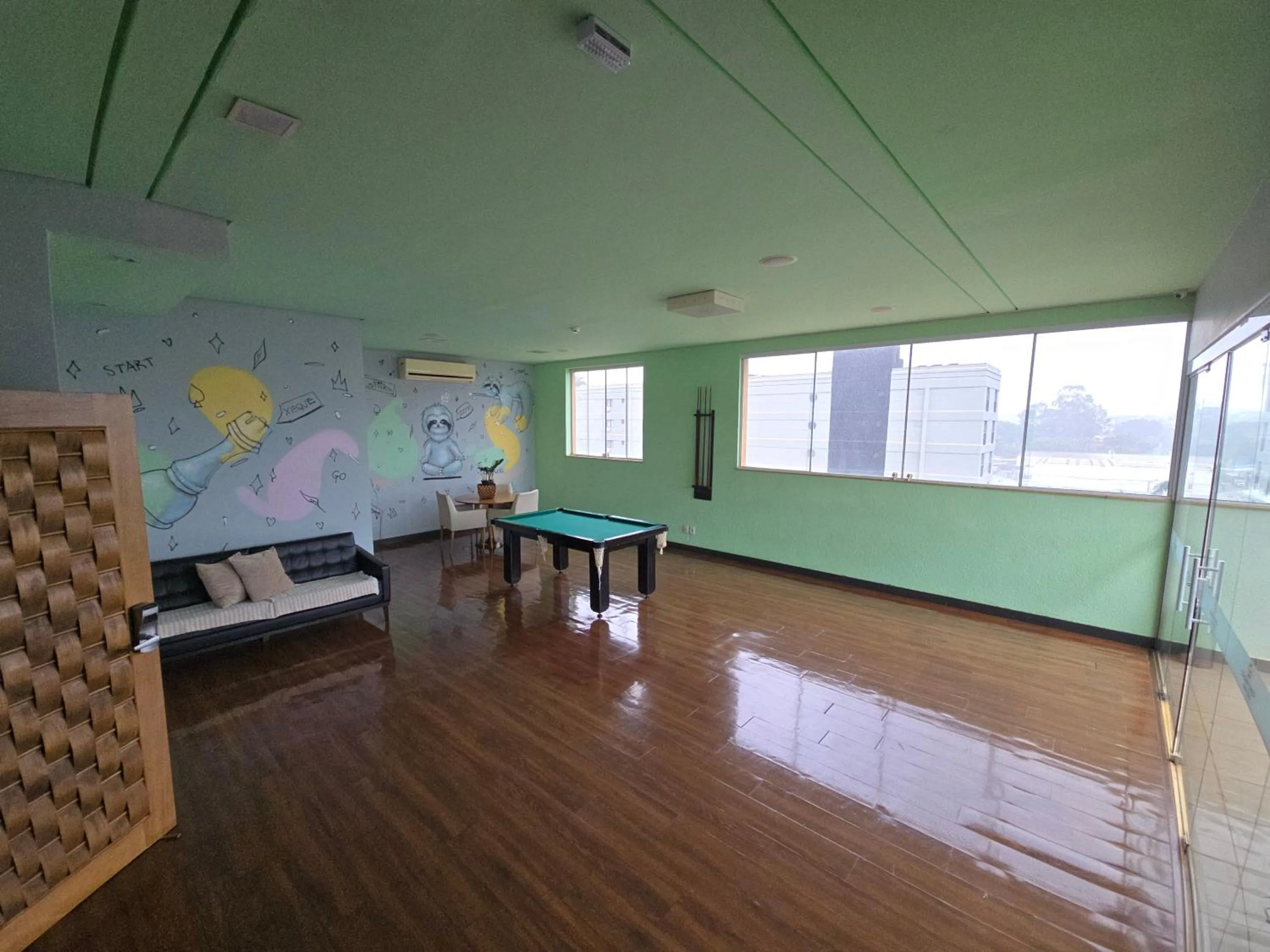 Game Room in Golden Tower Maurilio Biagi by Fênix Hotéis