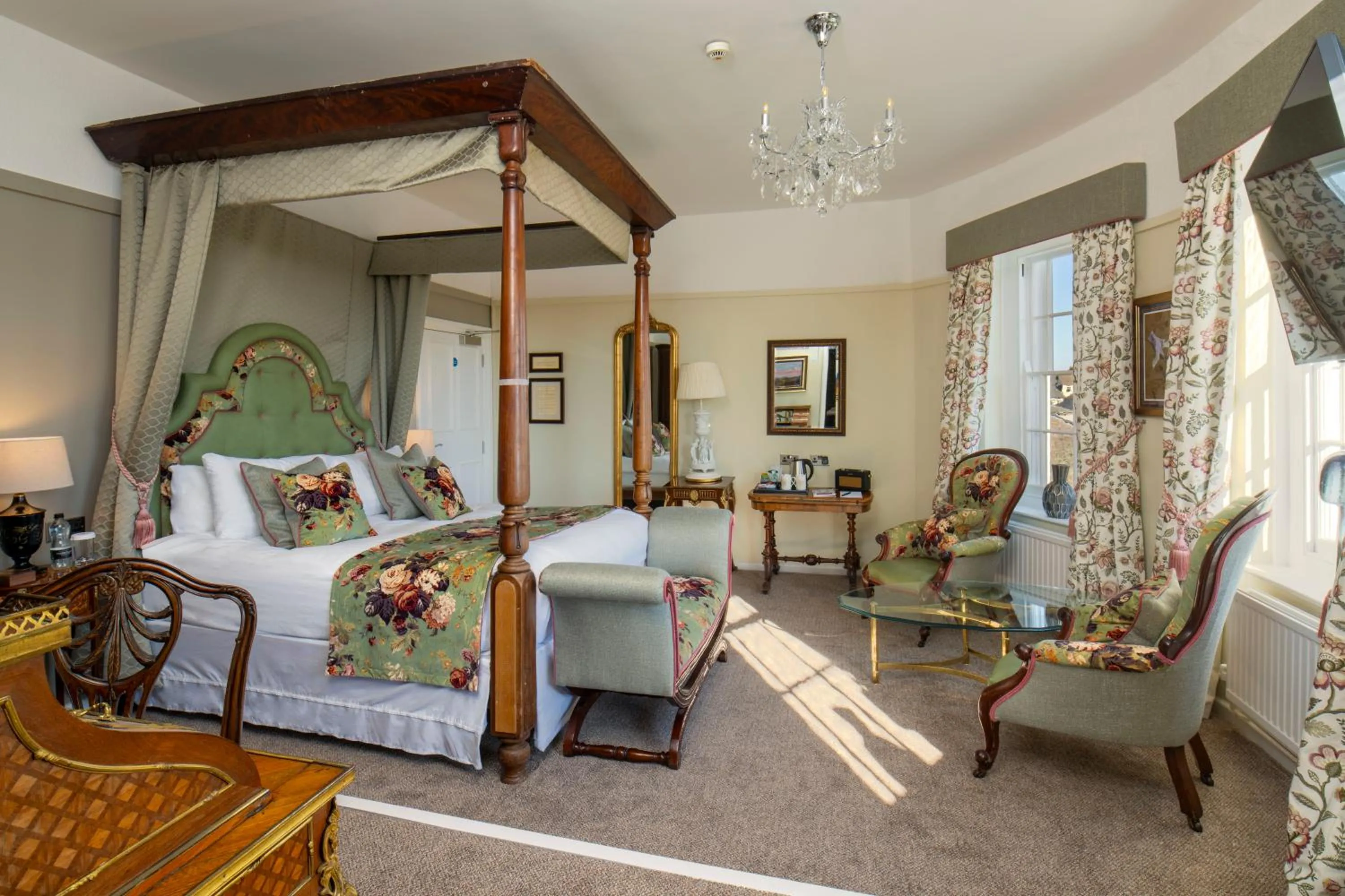 Deluxe Double Room in The Castle Of Brecon Hotel, Brecon, Powys - The Coaching Inn Group