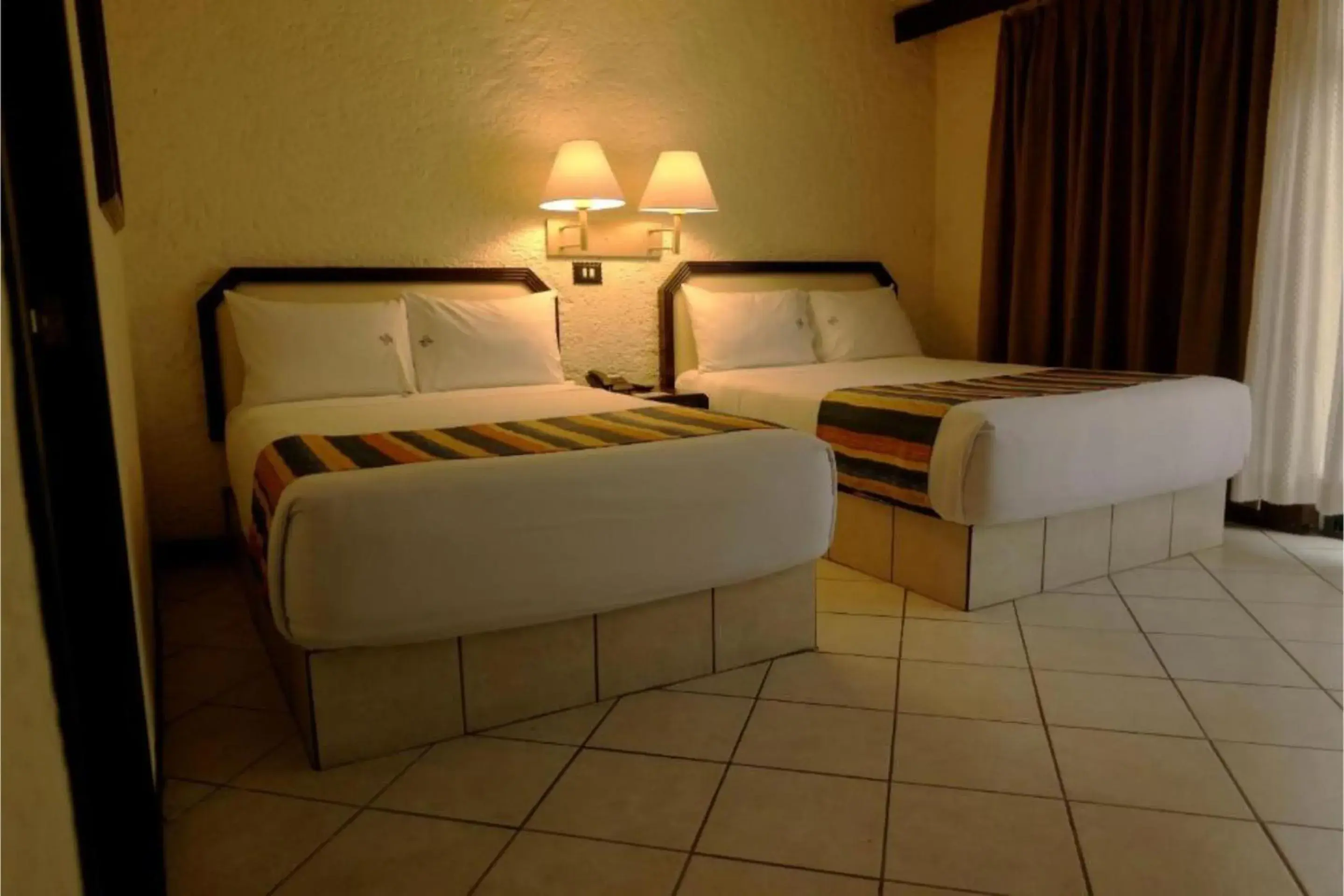 Bedroom, Bed in Hotel Del Portal, Puebla Bedroom, Bed in Hotel Del Portal, Puebla