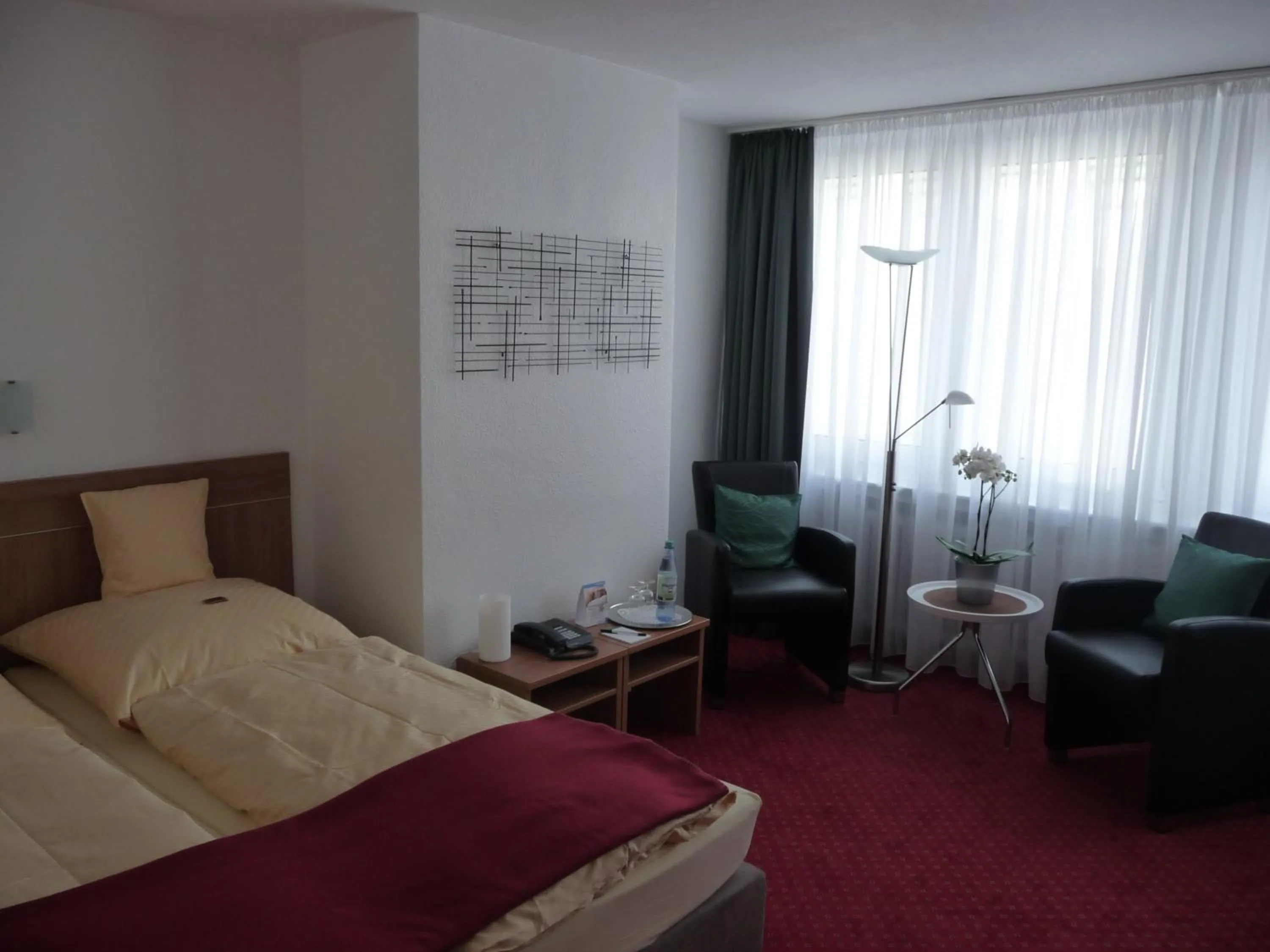 Photo of the whole room, Bed in Hotel Sechzehn