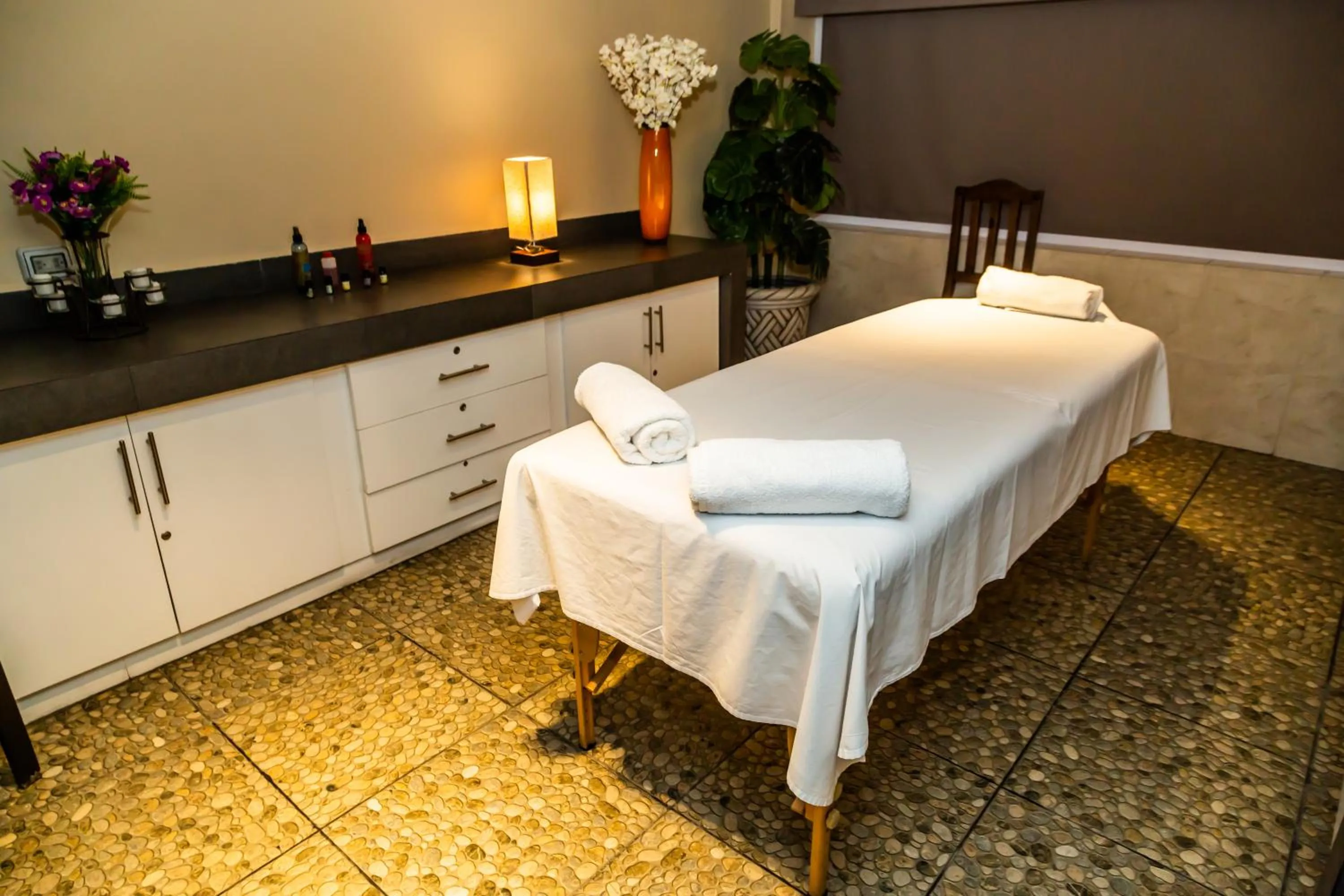 Massage in Gamma Puebla Señorial Centro