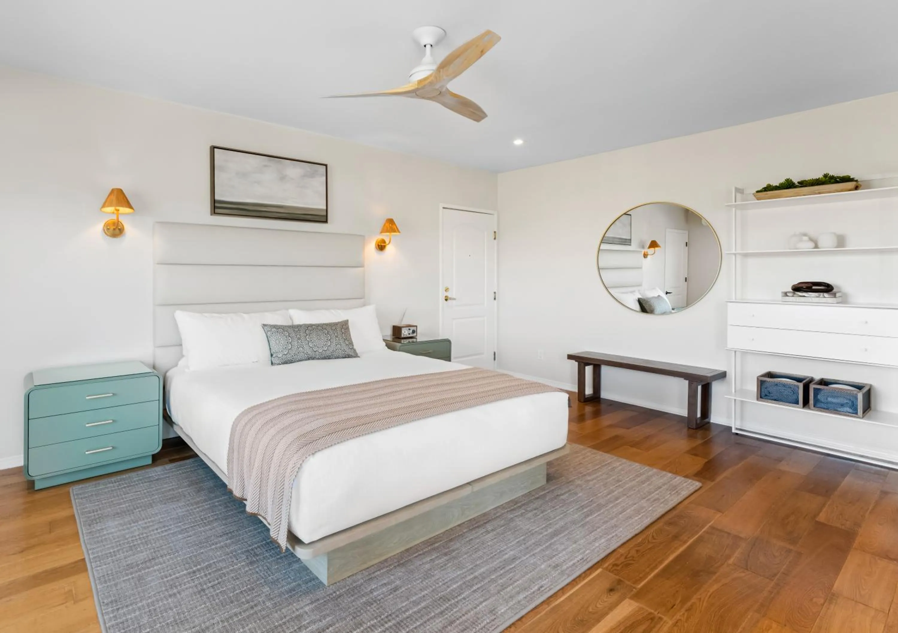 Bedroom, Bed in Inn at Playa del Rey