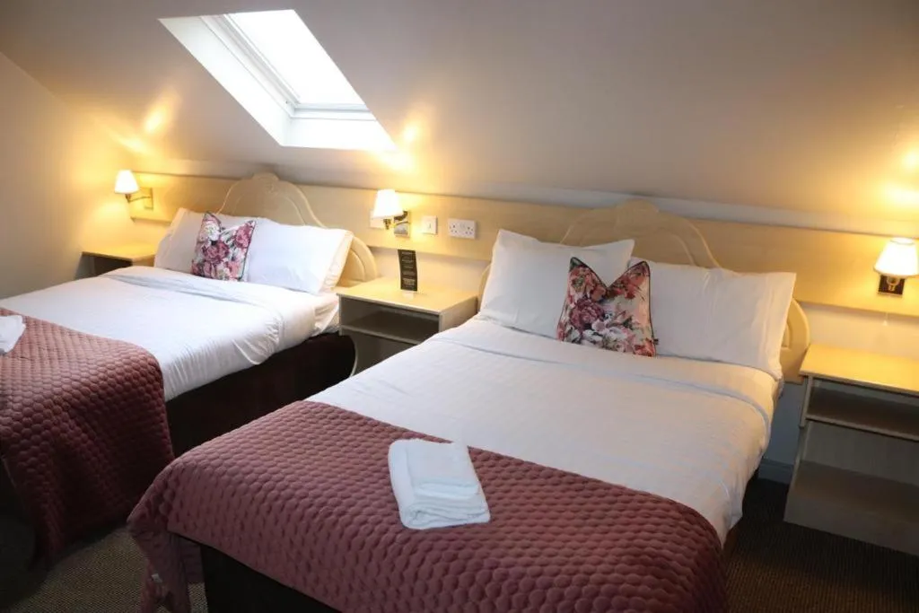 Bed in Hillview Lodge