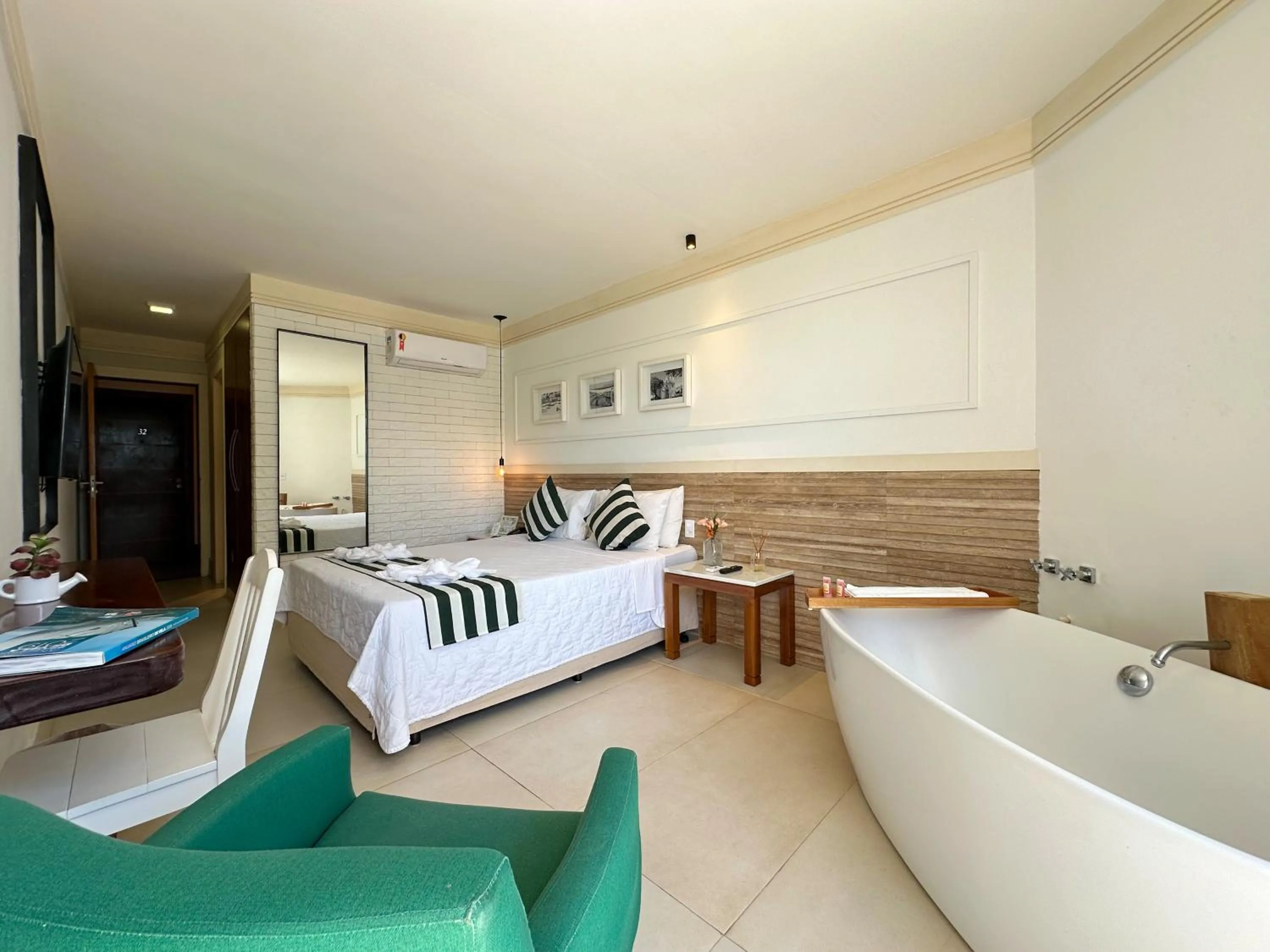Bedroom, Bed in Passagem Concept Hotel e Spa