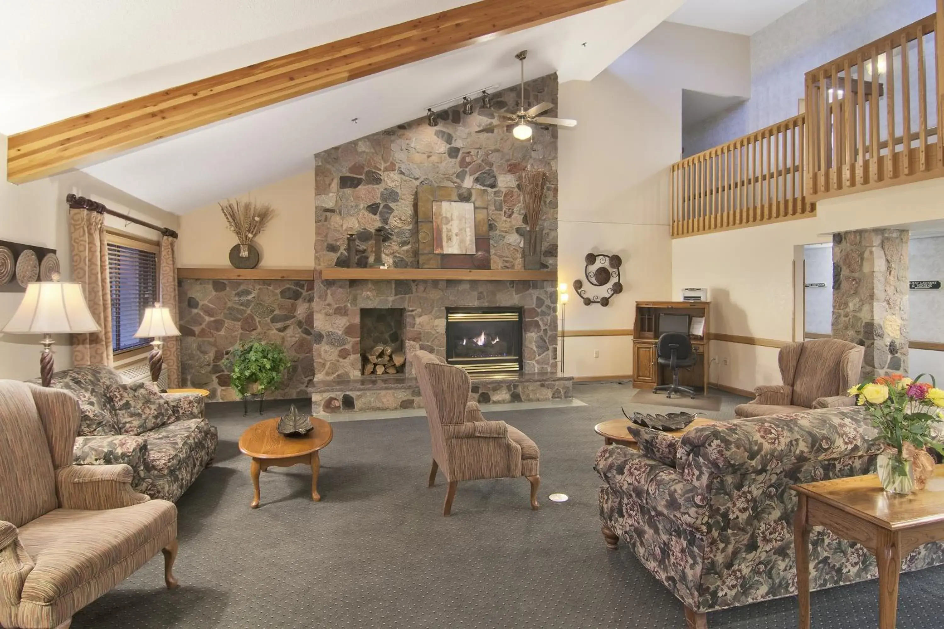 Lobby or reception in Boarders Inn & Suites by Cobblestone Hotels - Faribault Lobby or reception in Boarders Inn & Suites by Cobblestone Hotels - Faribault