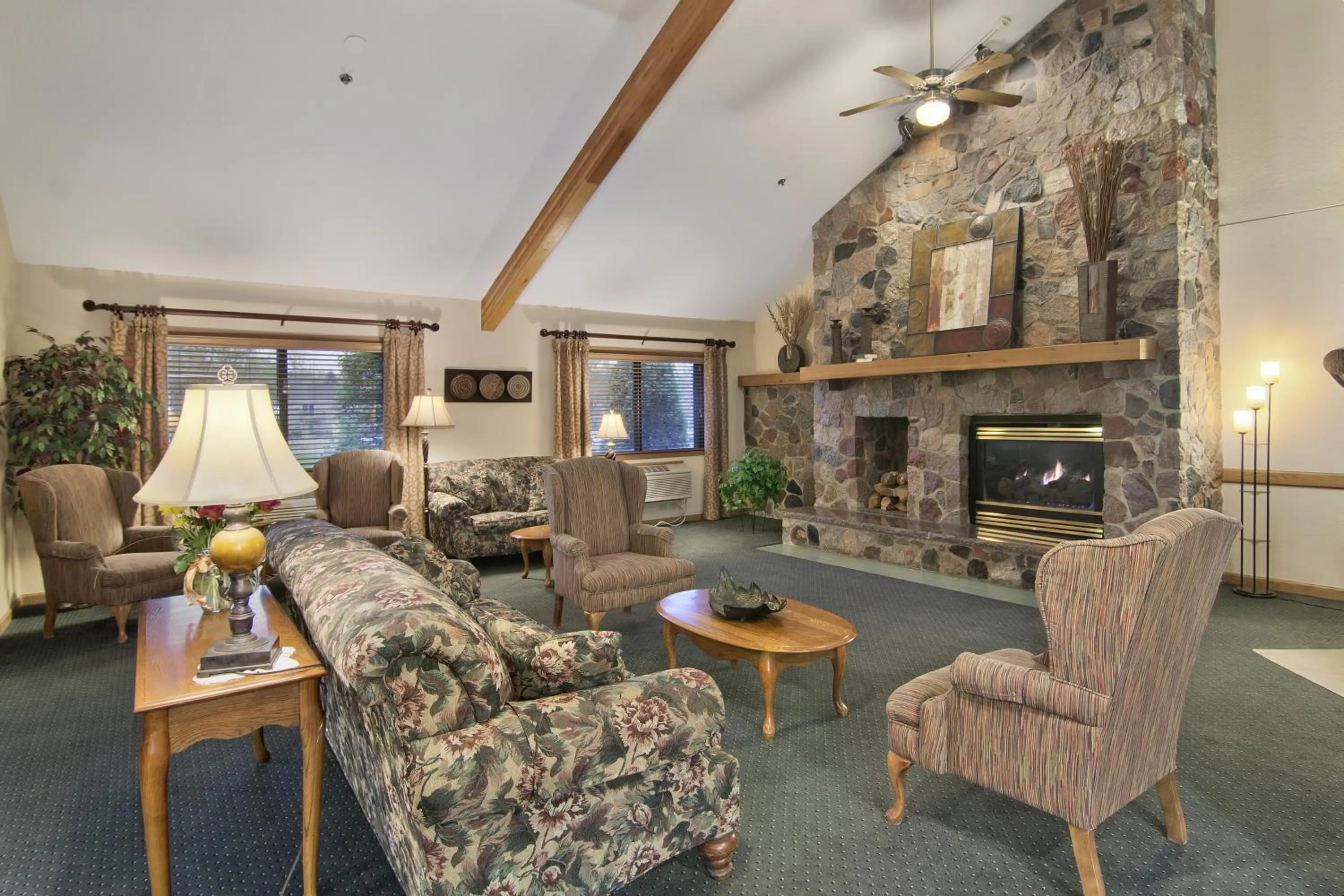 Lobby or reception in Boarders Inn & Suites by Cobblestone Hotels - Faribault