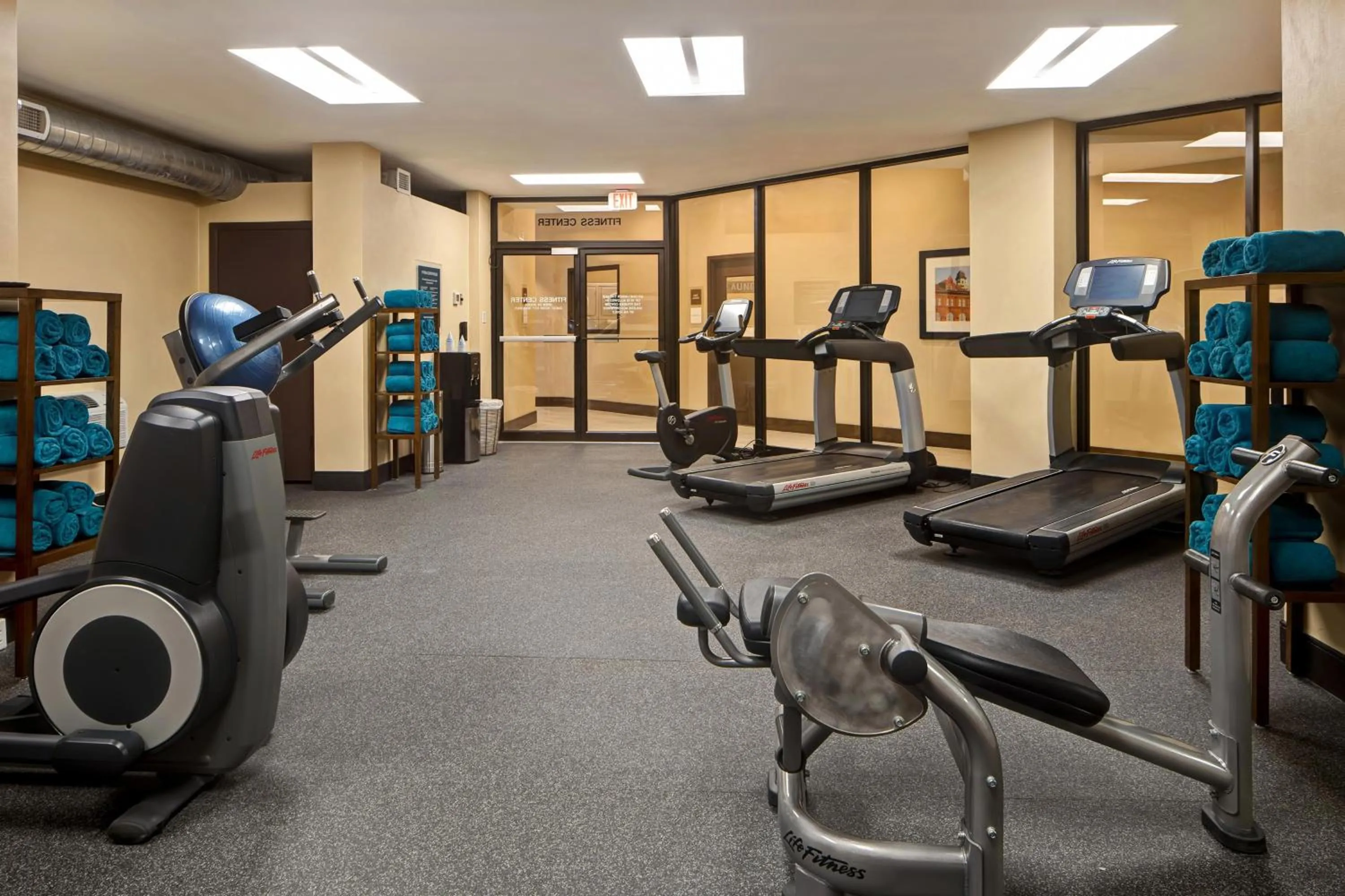 Fitness centre/facilities in Four Points by Sheraton Peoria