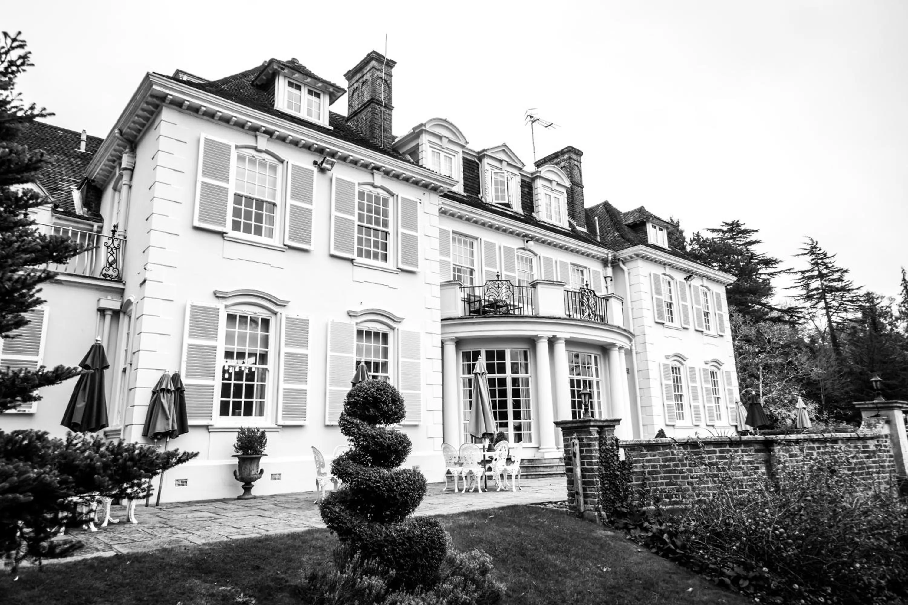 Facade/entrance in Gorse Hill Hotel