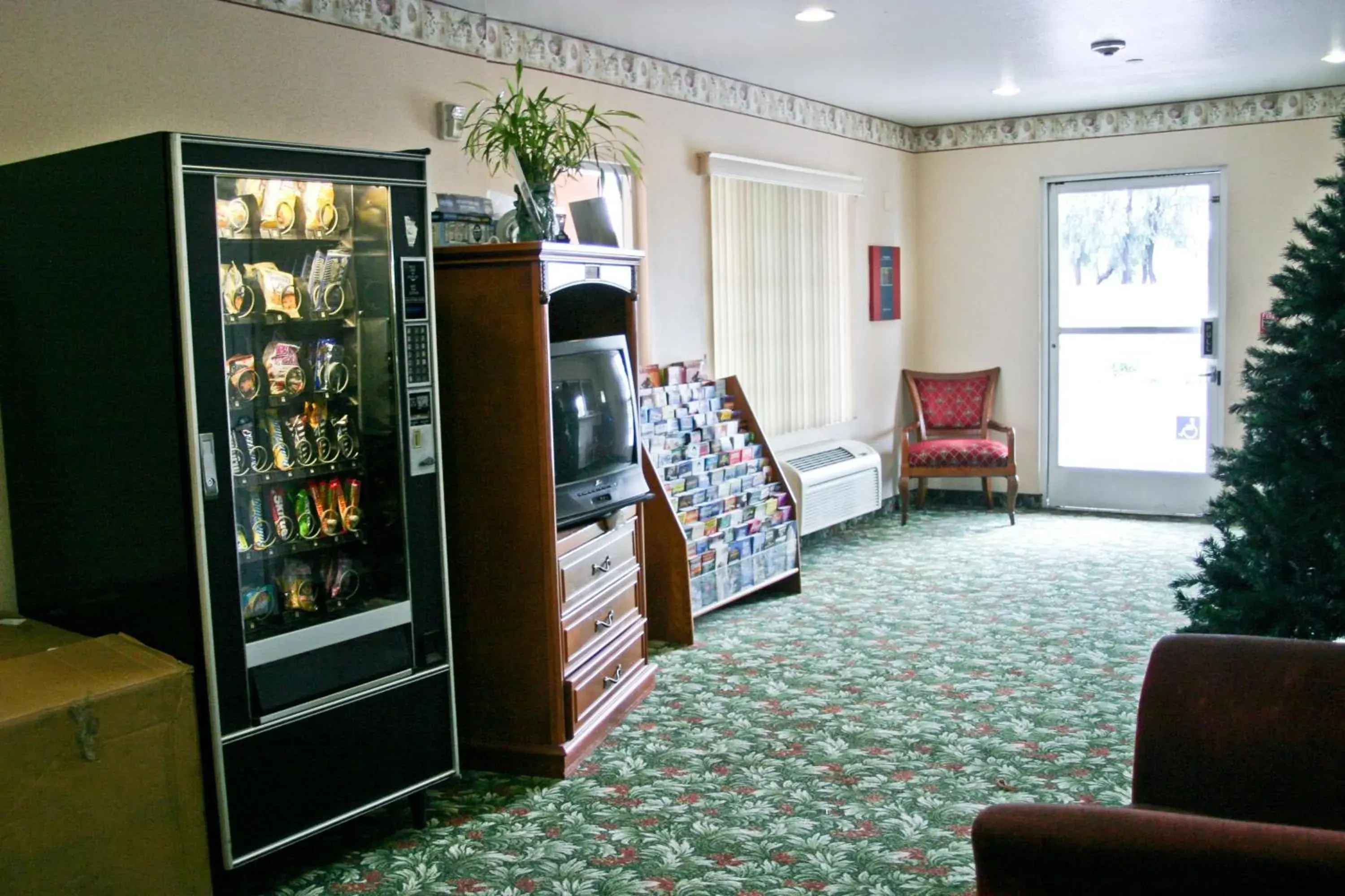 Lobby or reception in Crystal Inn Suites & Spas Lobby or reception in Crystal Inn Suites & Spas