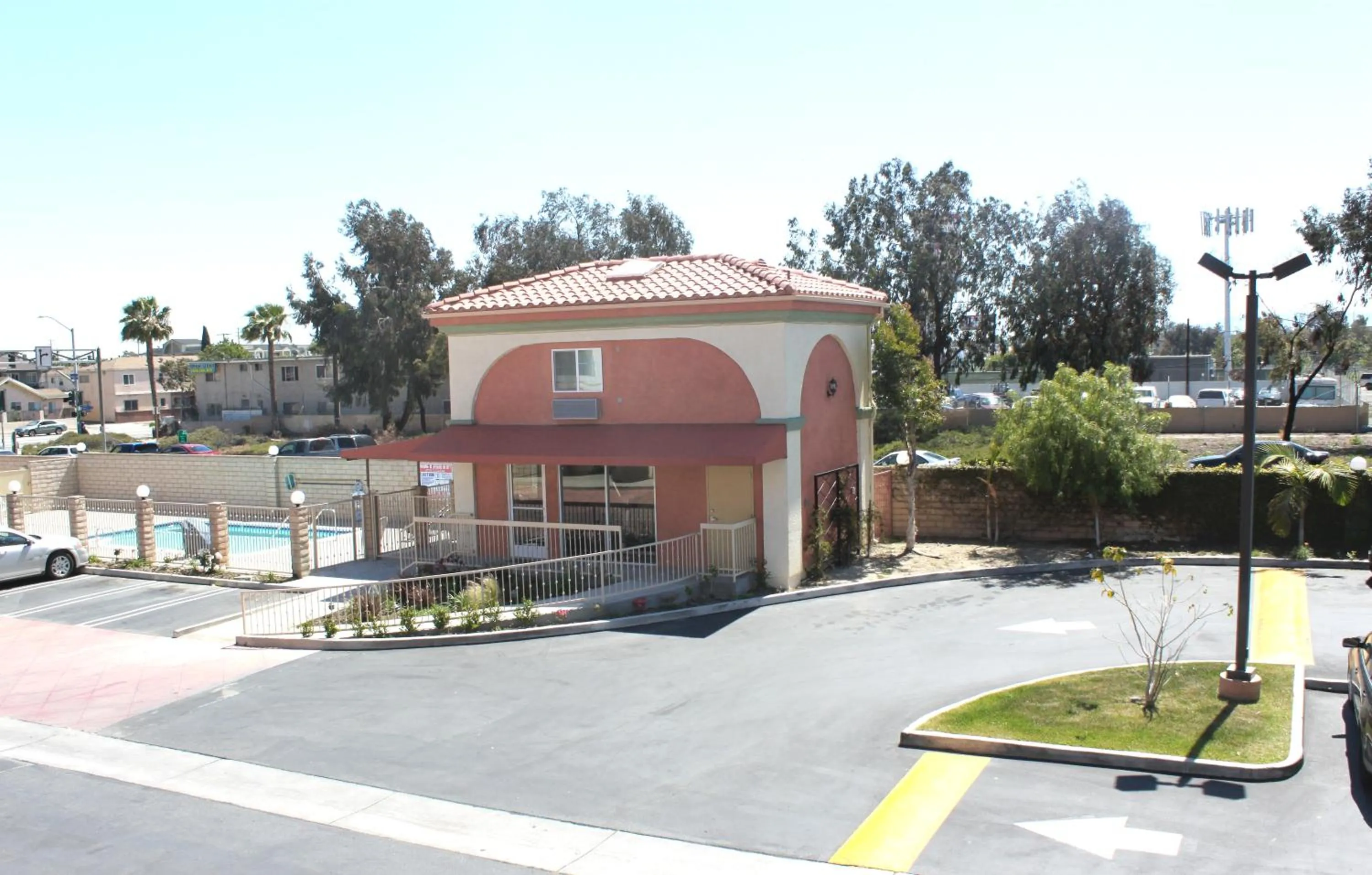 Area and facilities in Crystal Inn Suites & Spas