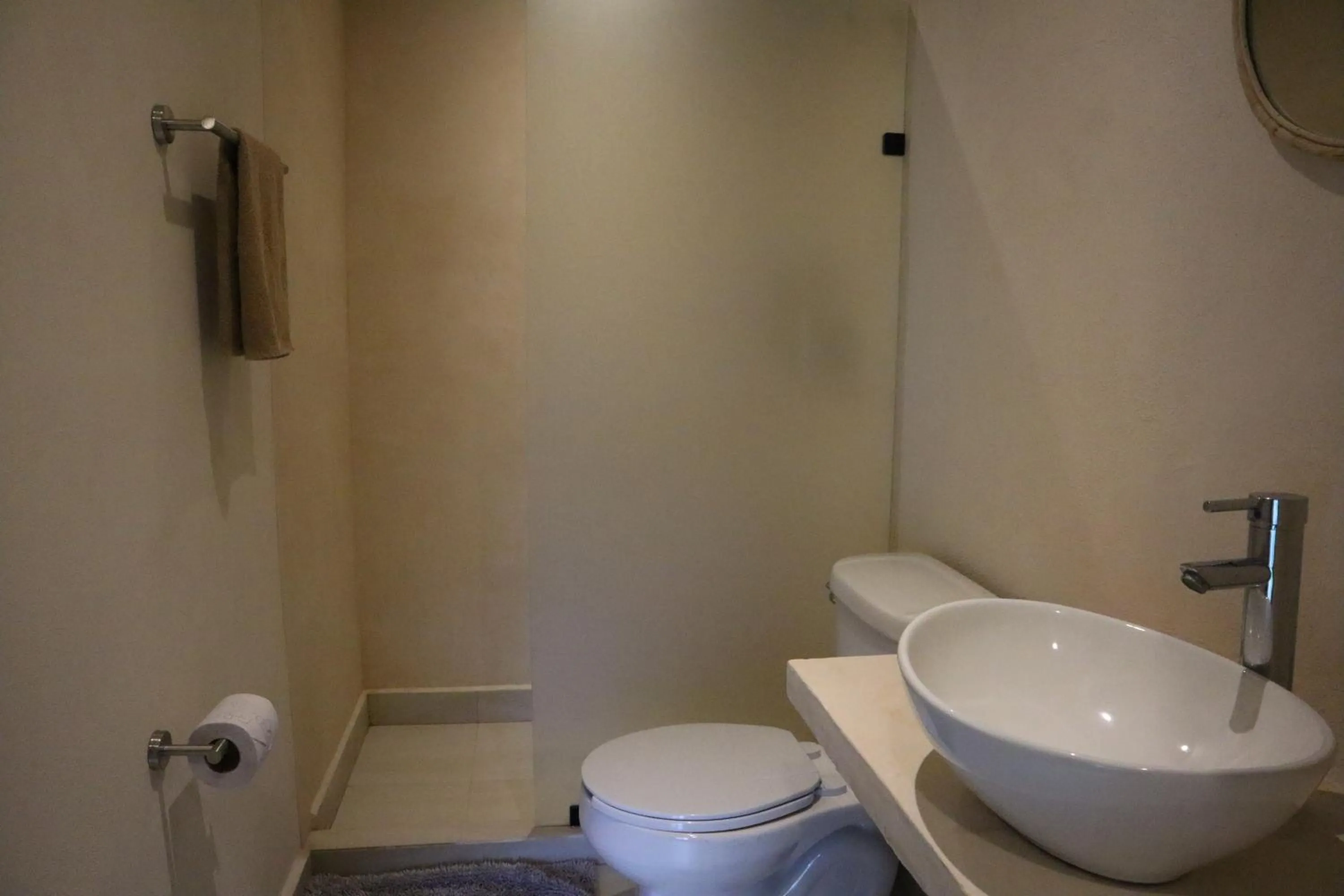 Shower in 3B Wellness Hotel & Hostel Adults Only
