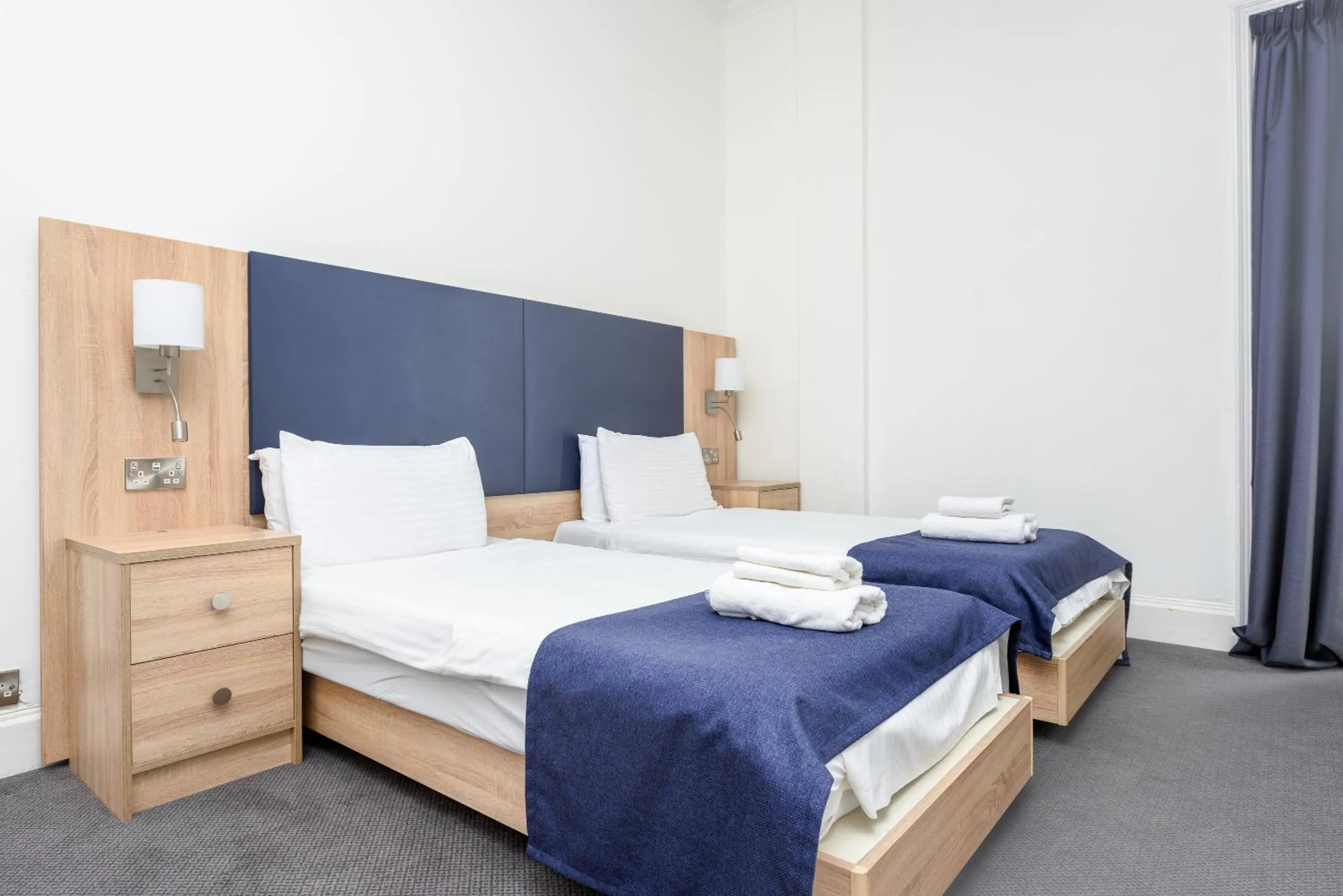 Bedroom, Bed in Hotel Prince Regent