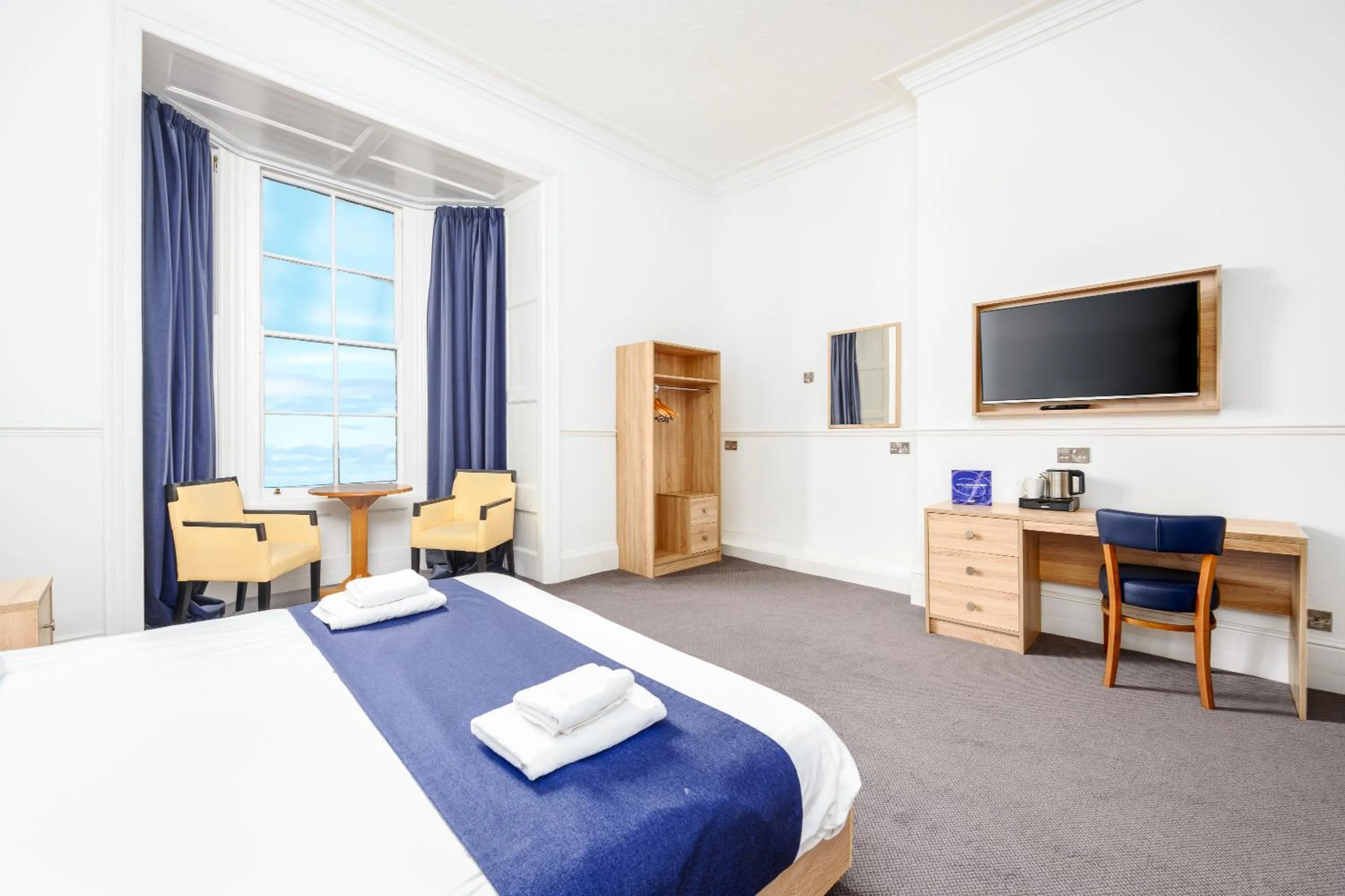 Bedroom, Bed in Hotel Prince Regent