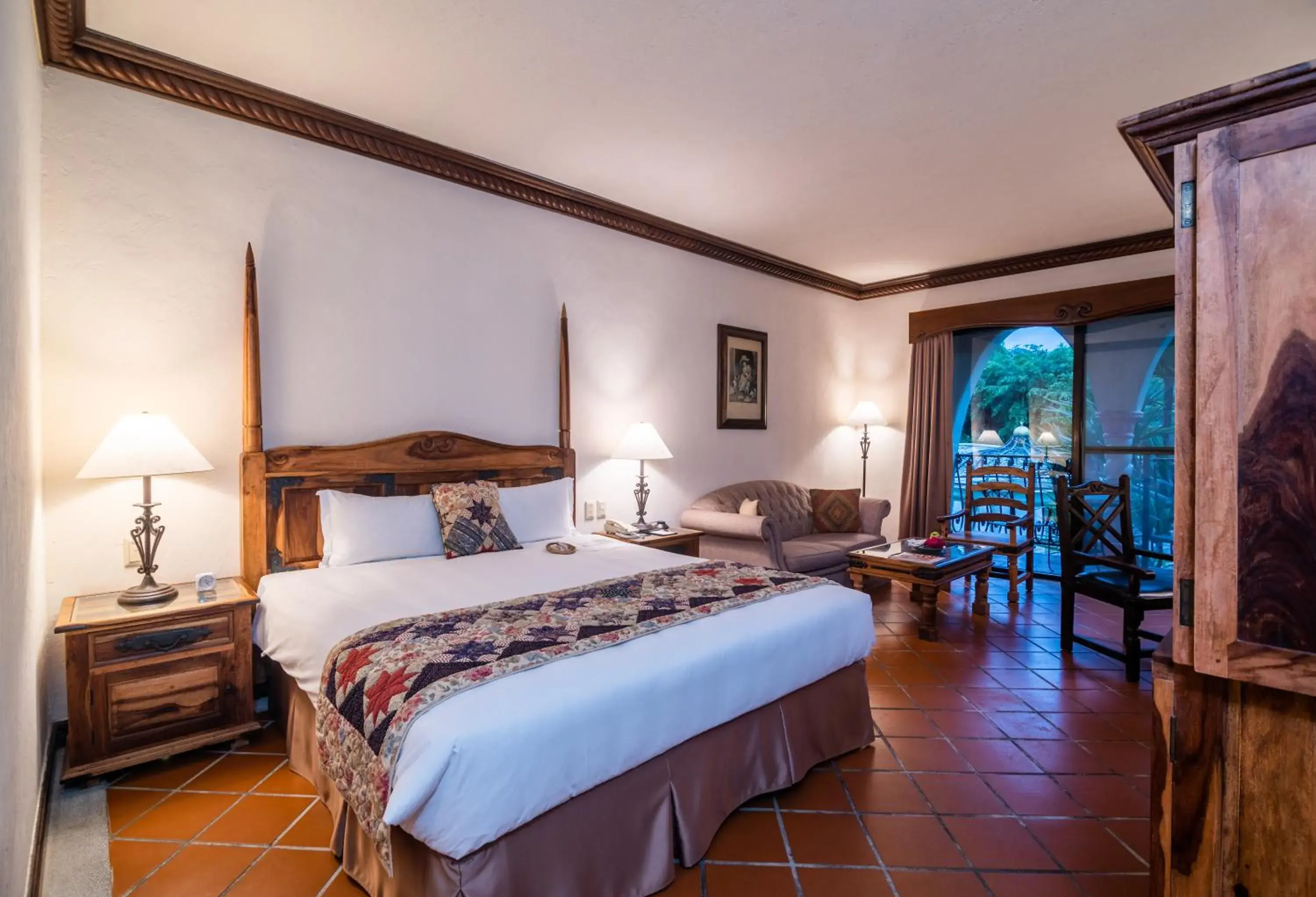 Luxury Deluxe King Room in Promisedland Resort & Lagoon Luxury Deluxe King Room in Promisedland Resort & Lagoon