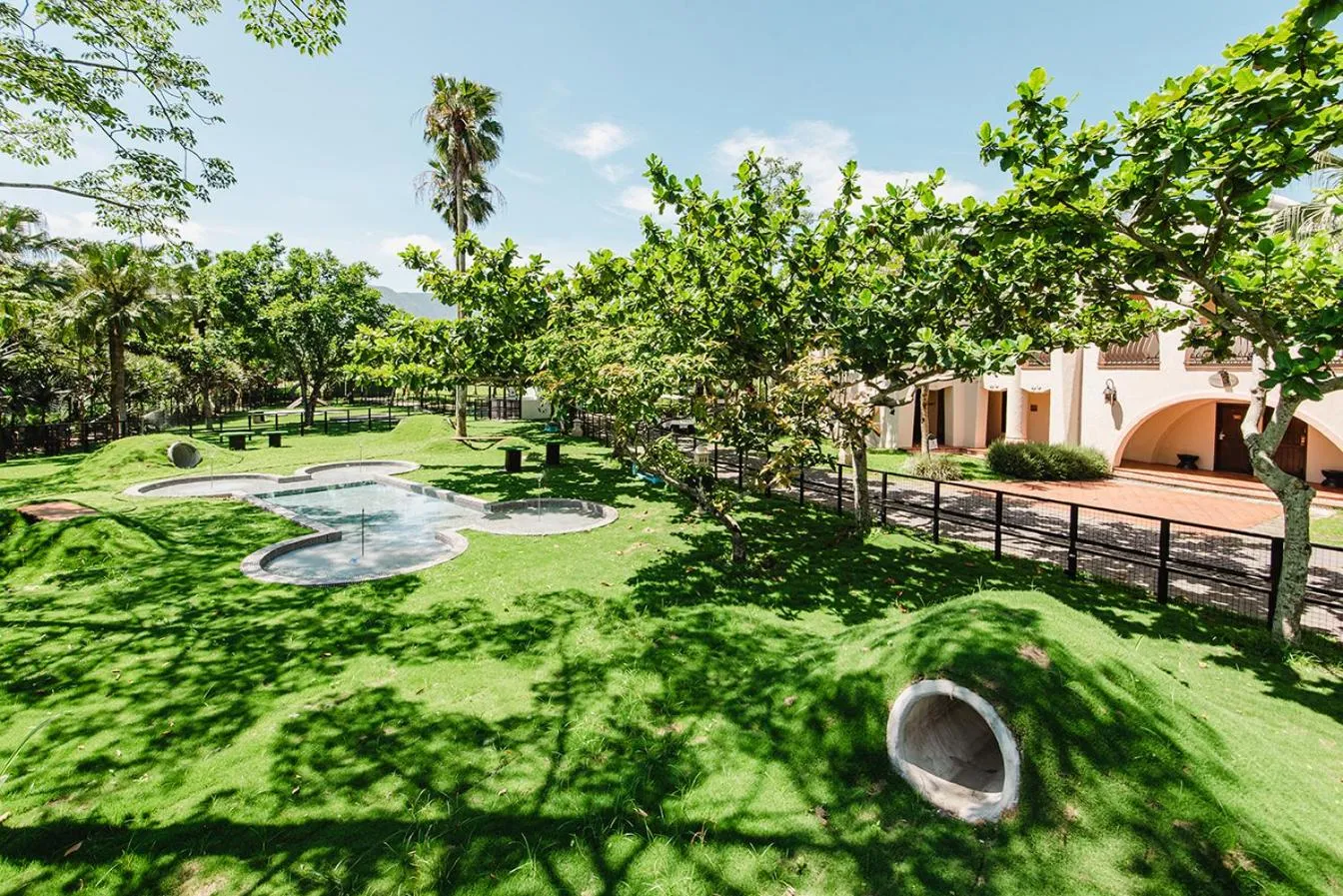 Swimming pool in Promisedland Resort & Lagoon