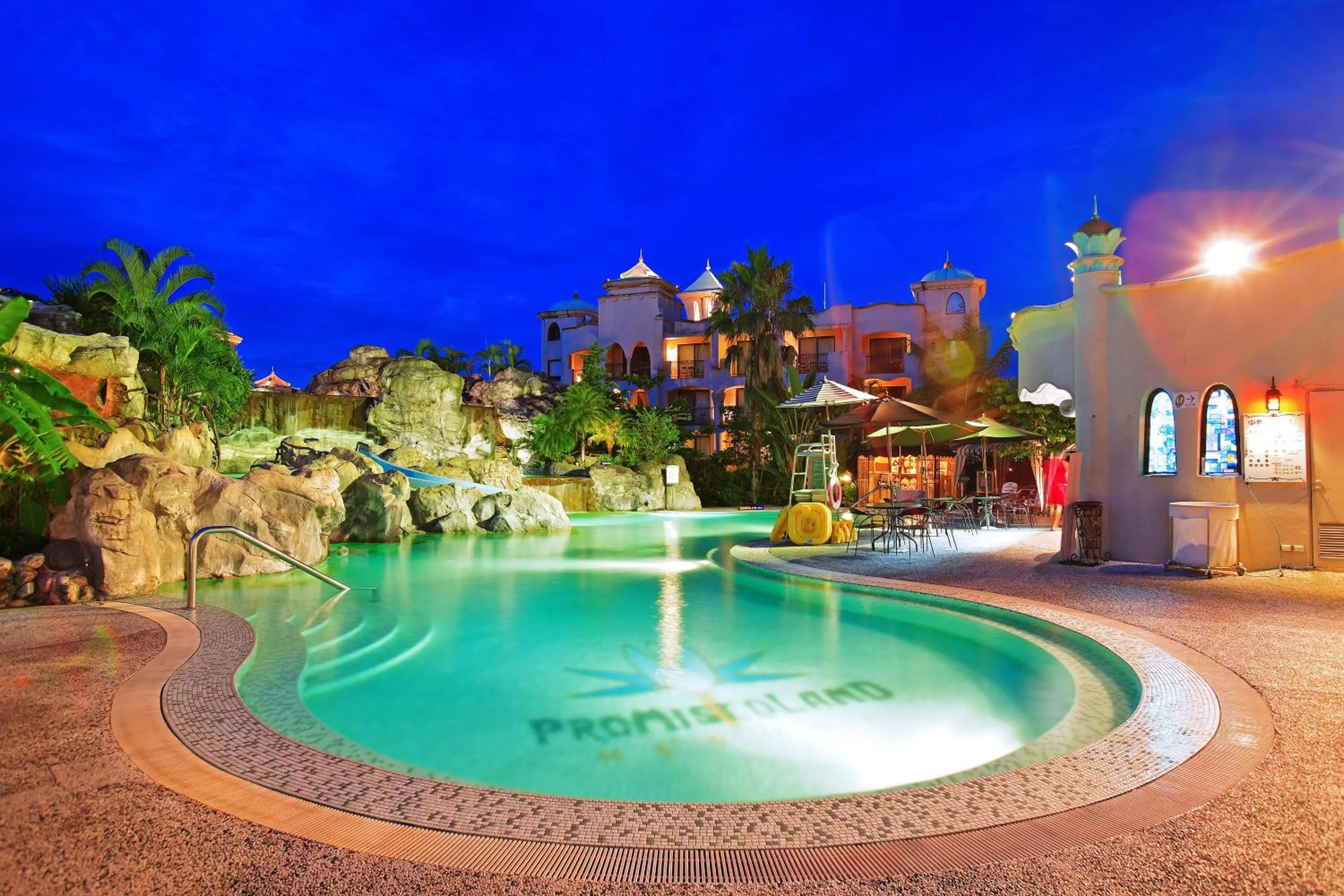 Swimming pool in Promisedland Resort & Lagoon