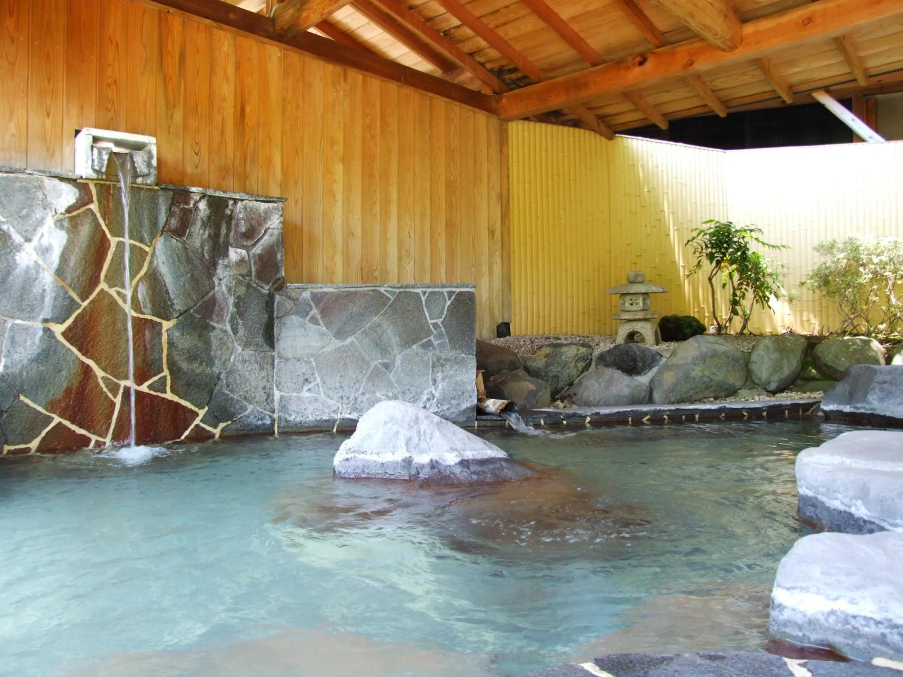 Open Air Bath in Yoshimatsu