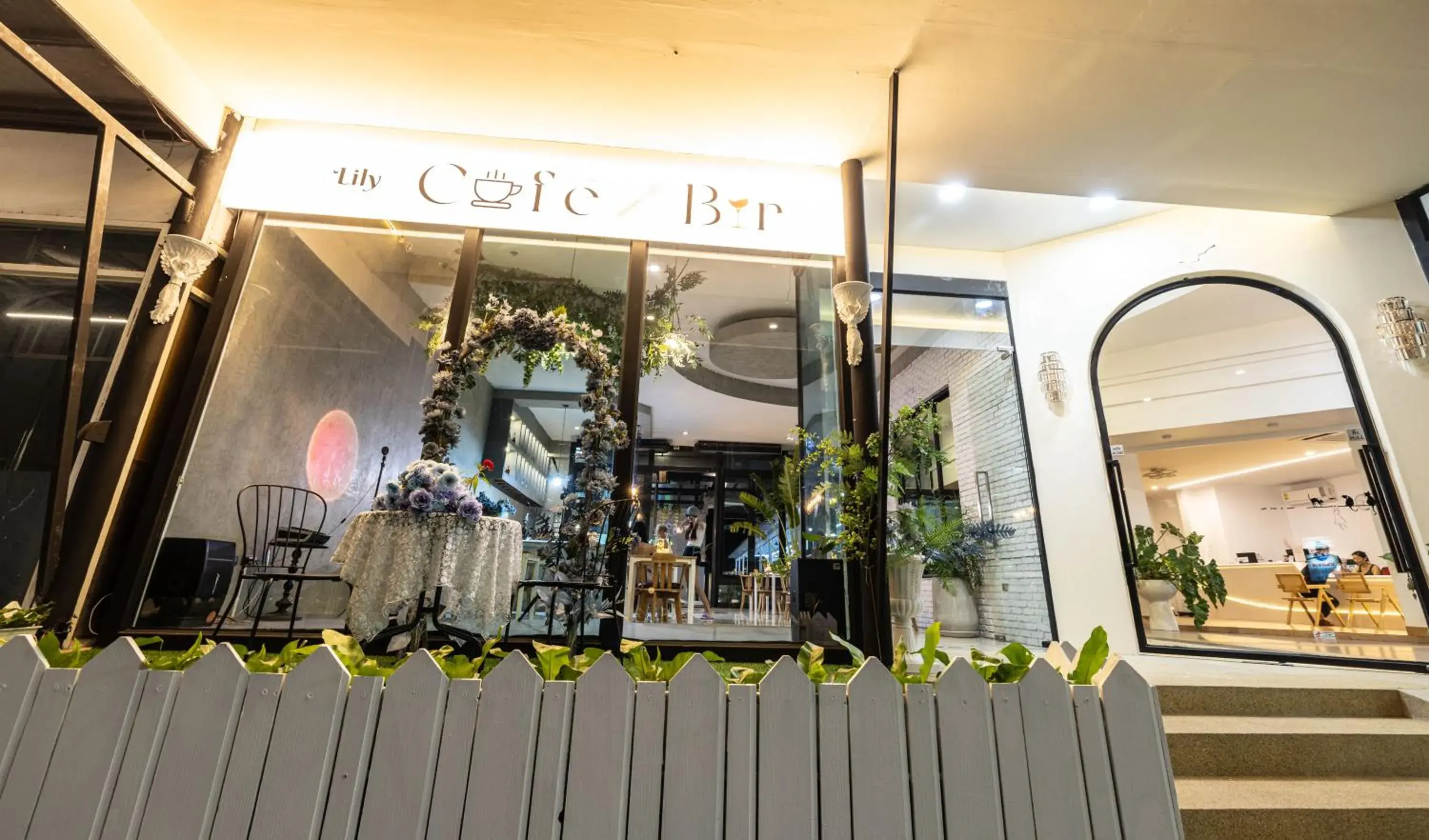 Restaurant/places to eat in Blue Carina Hotel Phuket Restaurant/places to eat in Blue Carina Hotel Phuket