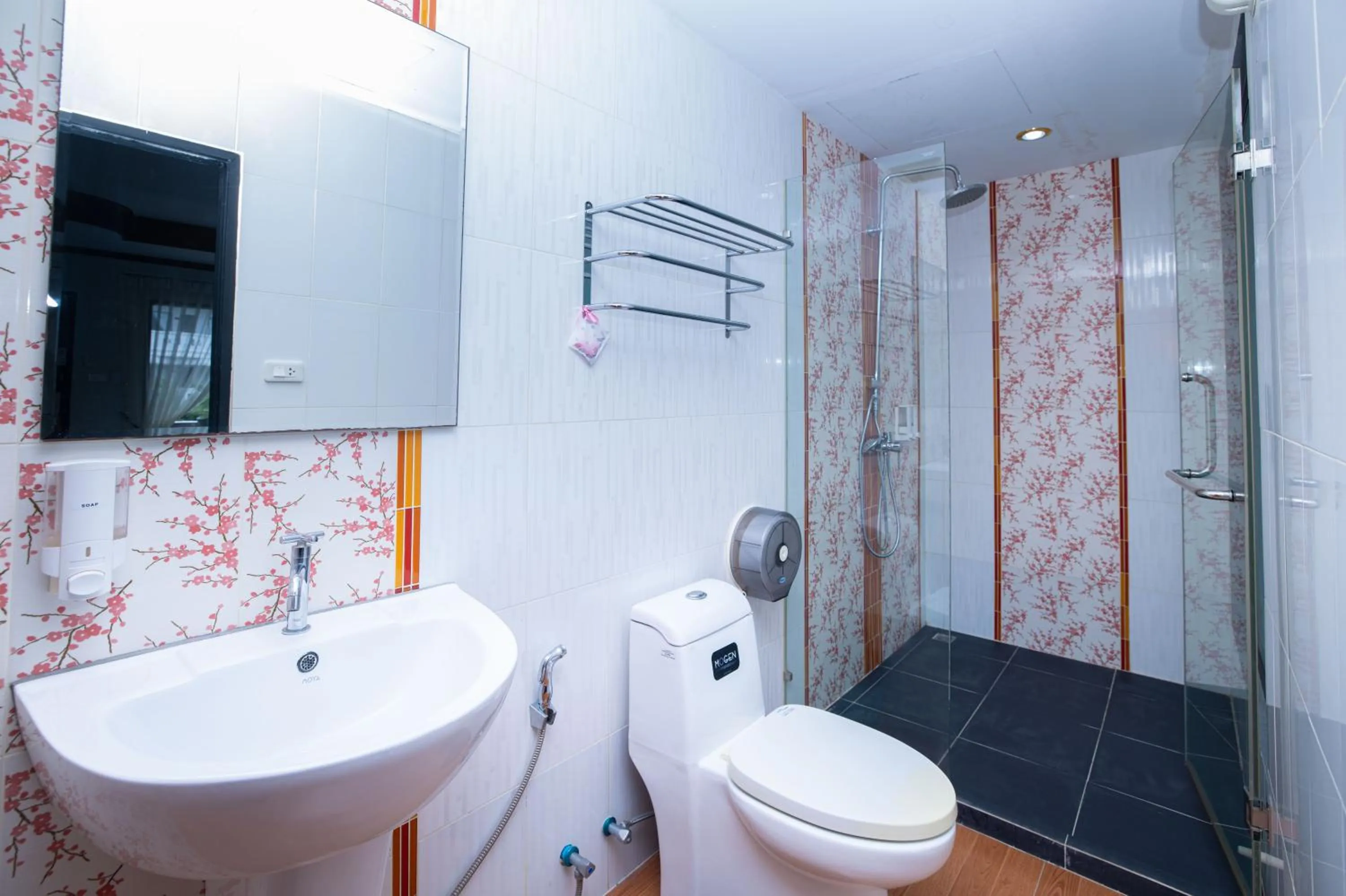 Shower in Blue Carina Hotel Phuket