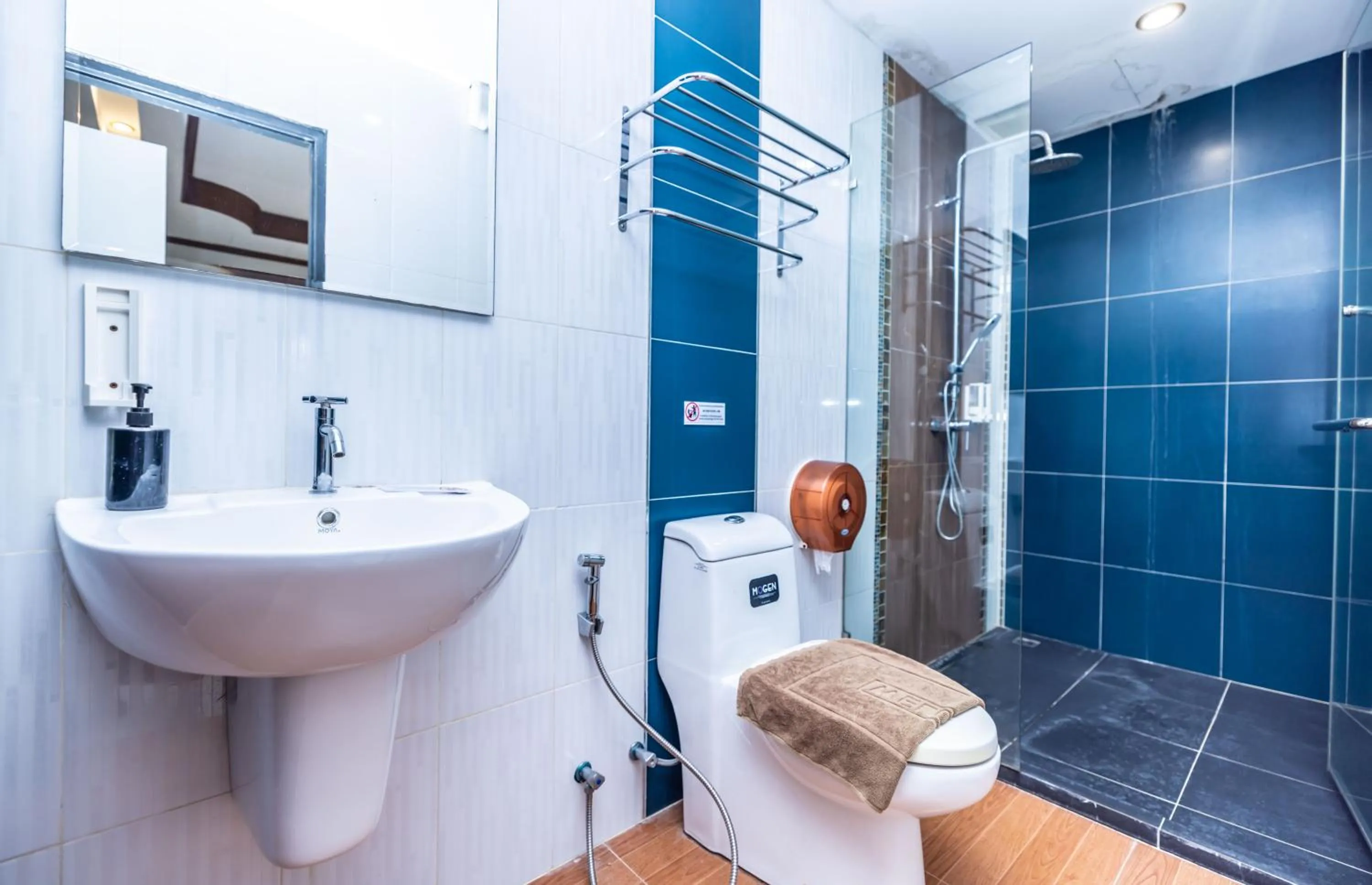 Shower in Blue Carina Hotel Phuket