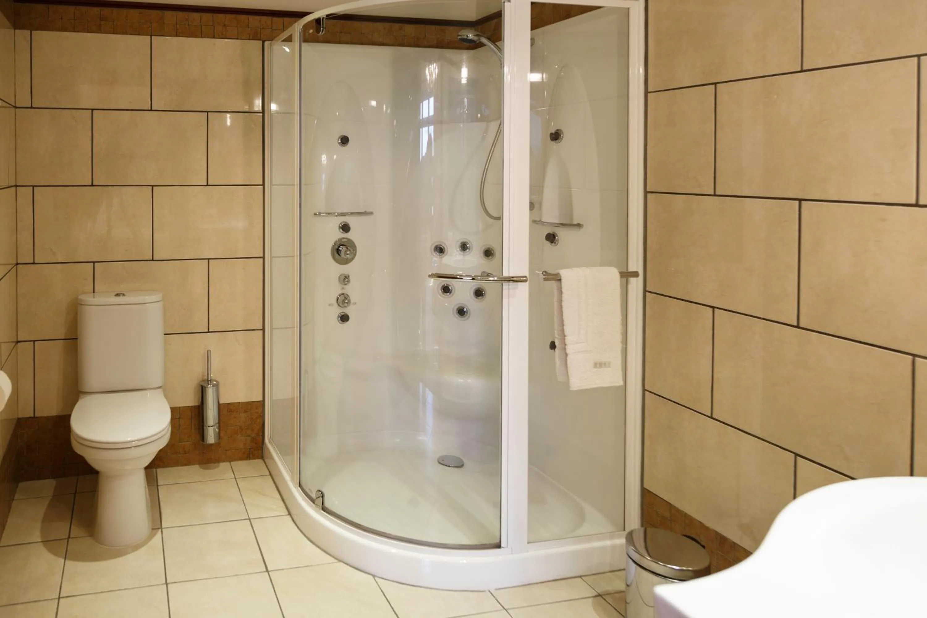 Bathroom in Lake Karapiro Lodge