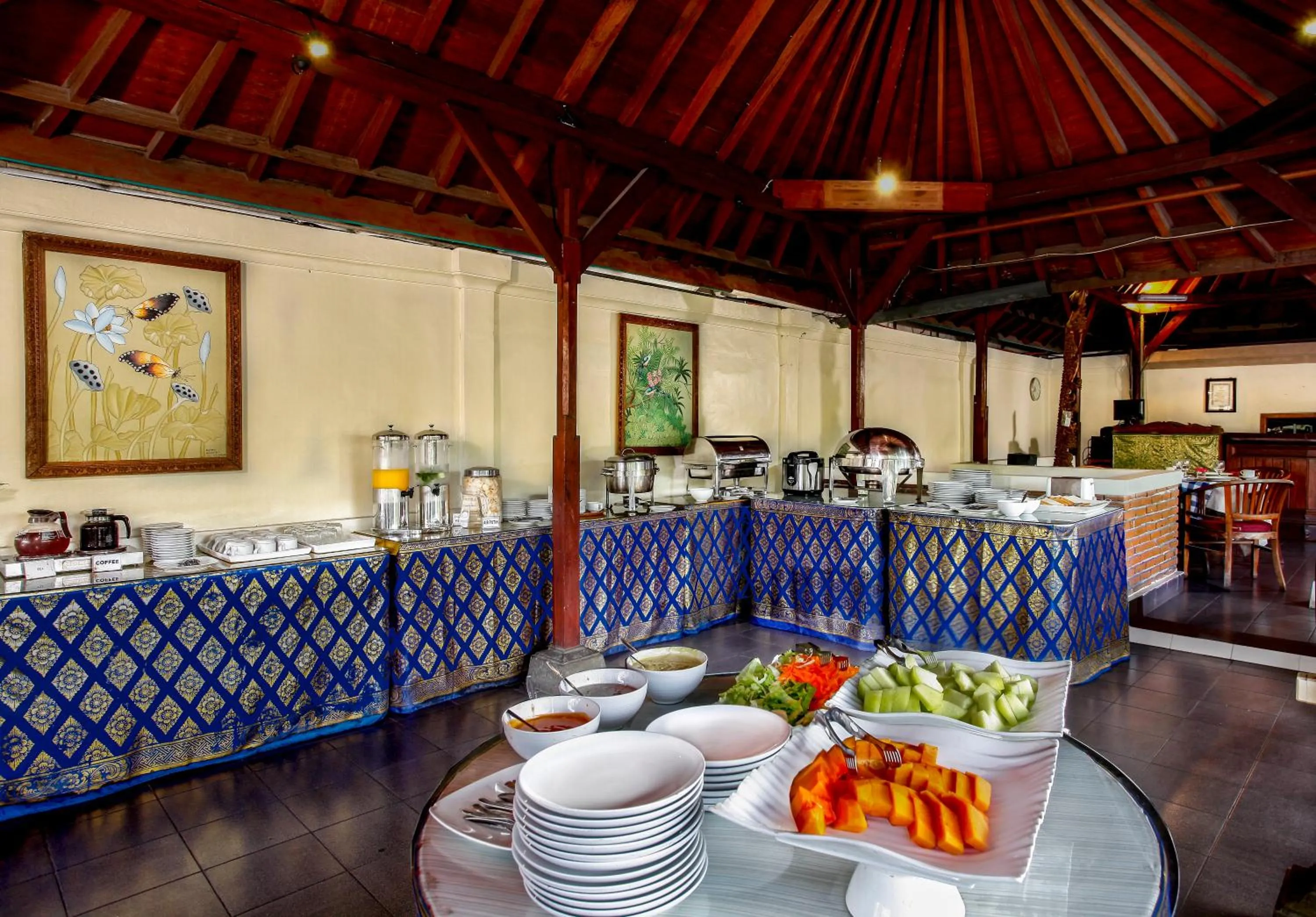 Restaurant/places to eat in Restu Bali Hotel