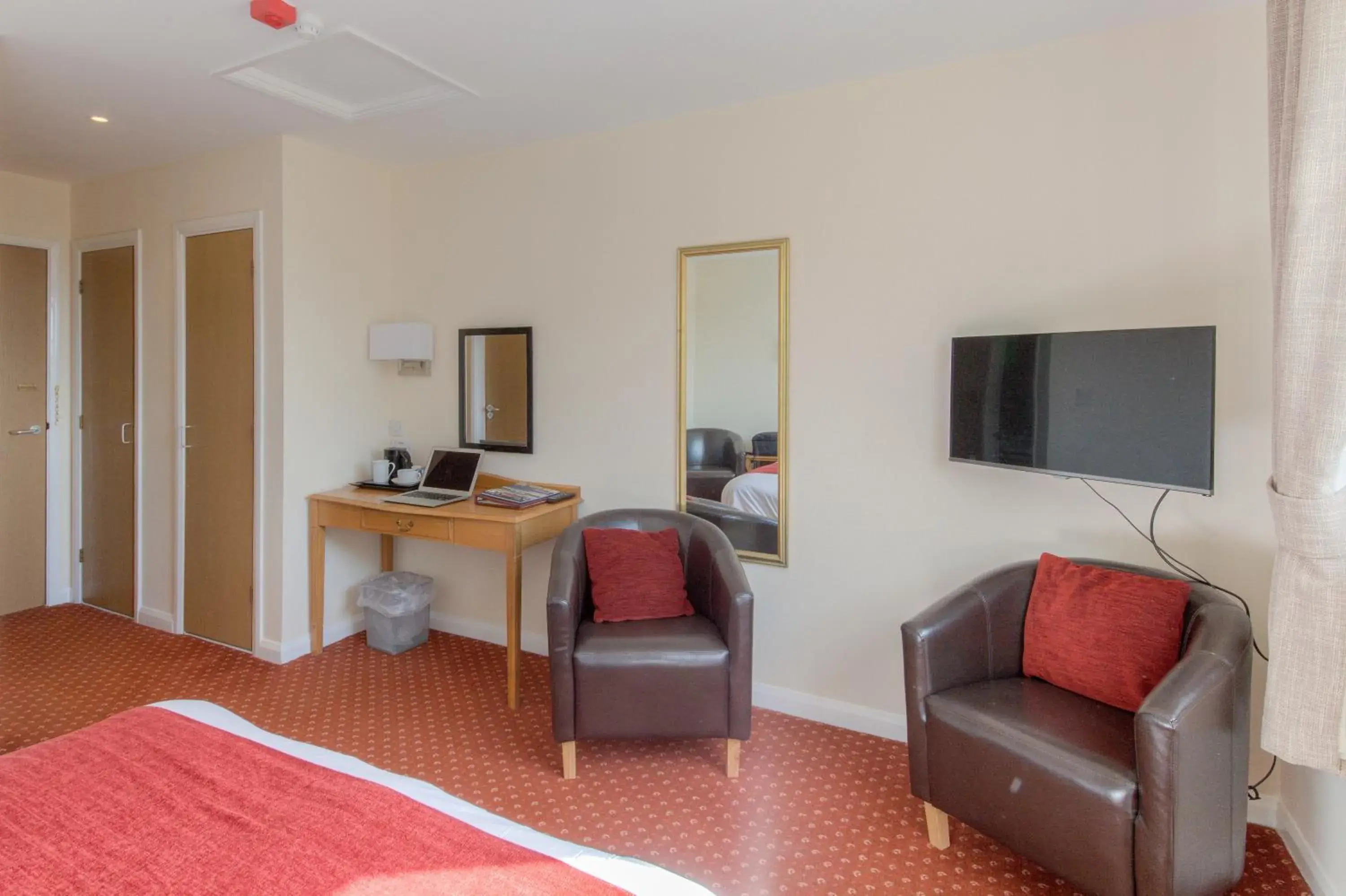 Photo of the whole room, Bed in Wayford Bridge Inn Hotel Photo of the whole room, Bed in Wayford Bridge Inn Hotel