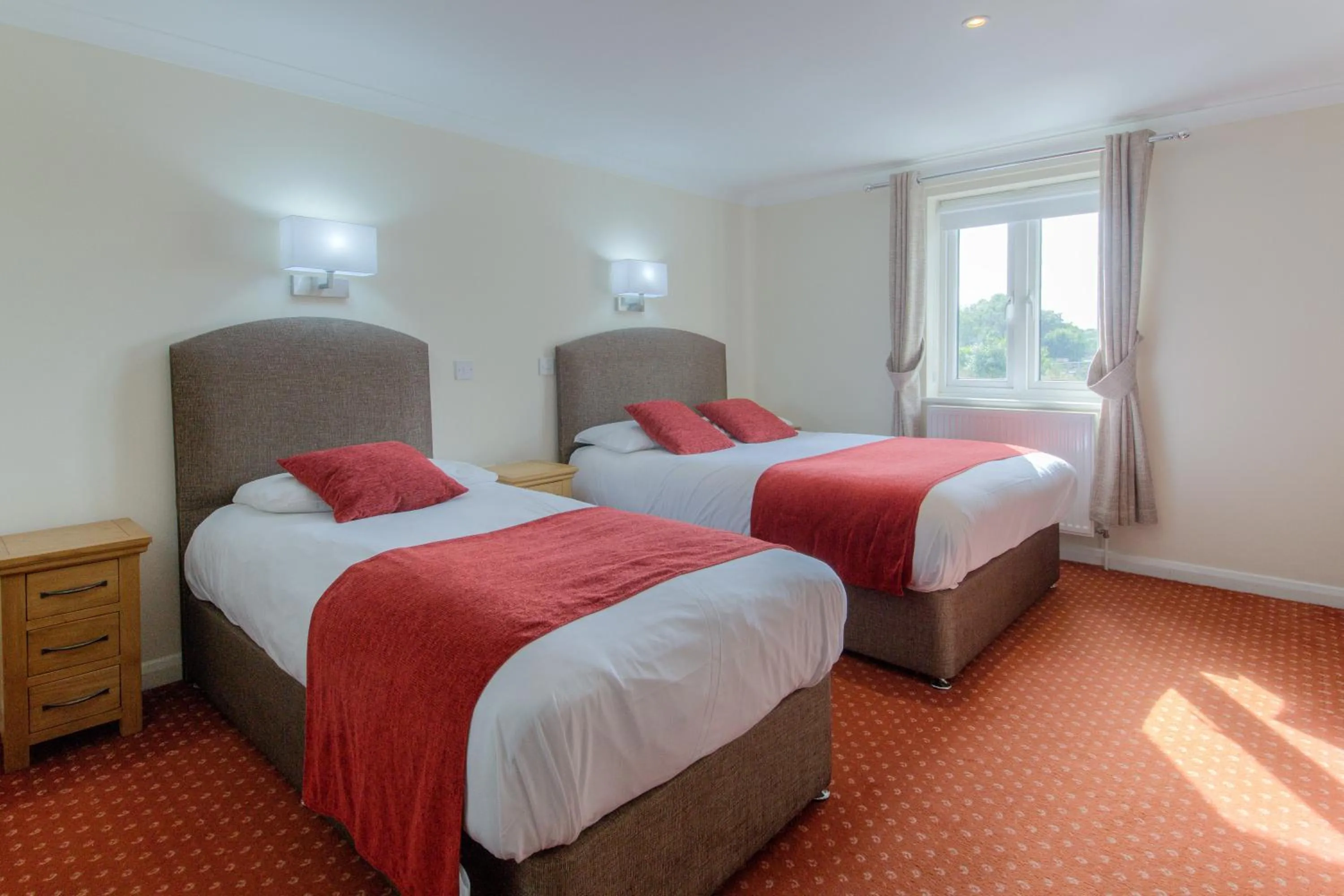 Bed in Wayford Bridge Inn Hotel