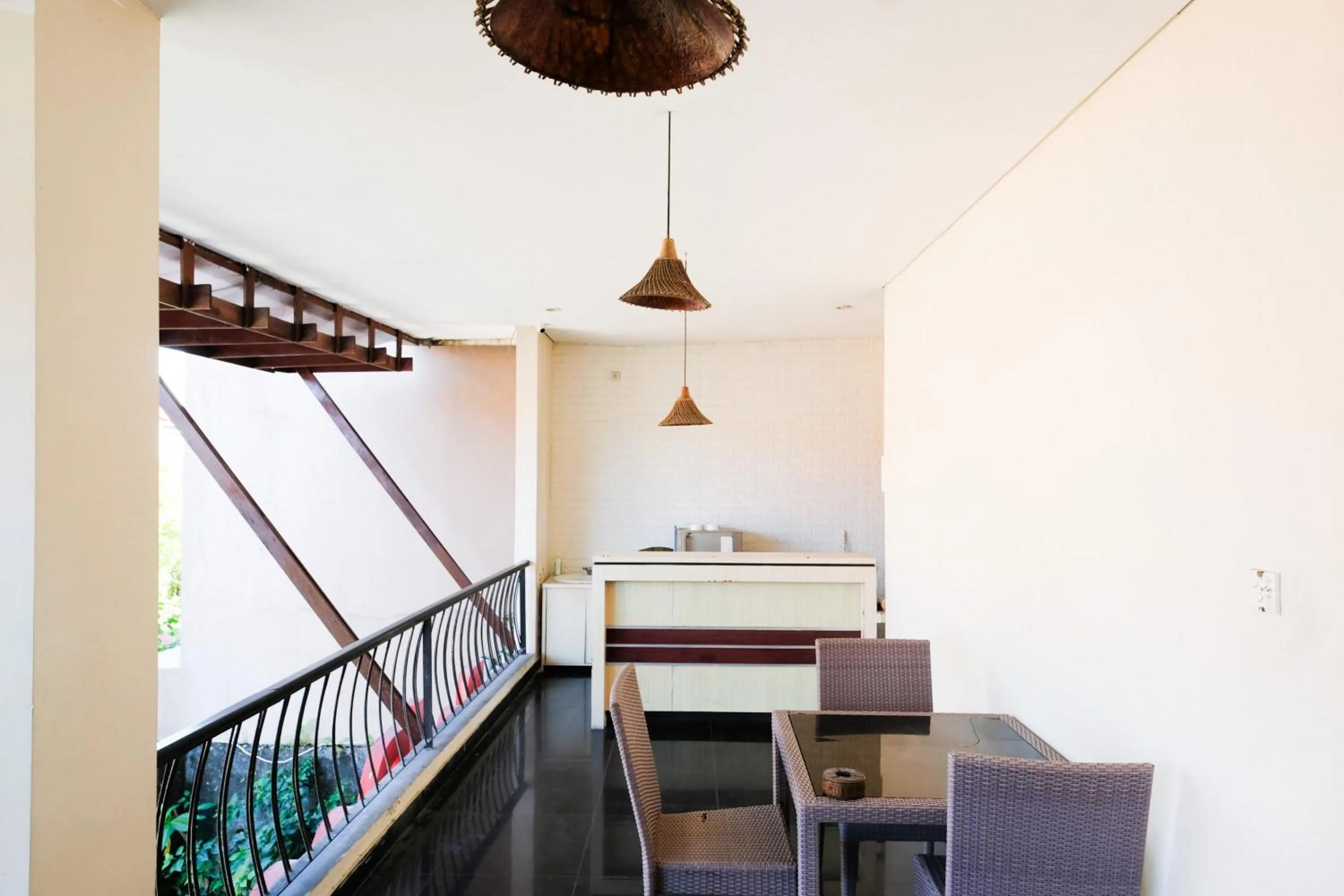 Lobby or reception in RedDoorz near Legian Street