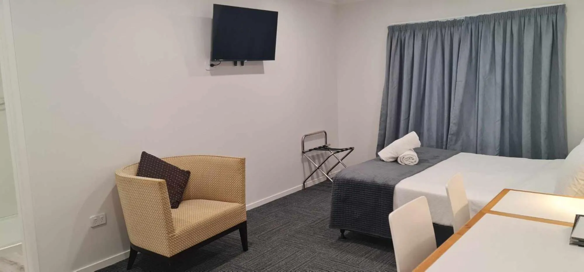 TV and multimedia, Bed in Alpine Chalets