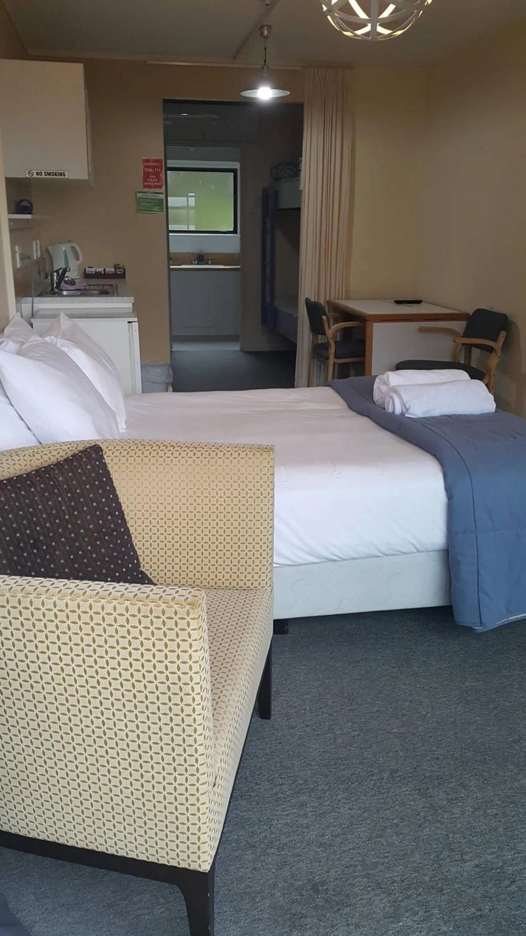 Living room, Bed in Alpine Chalets