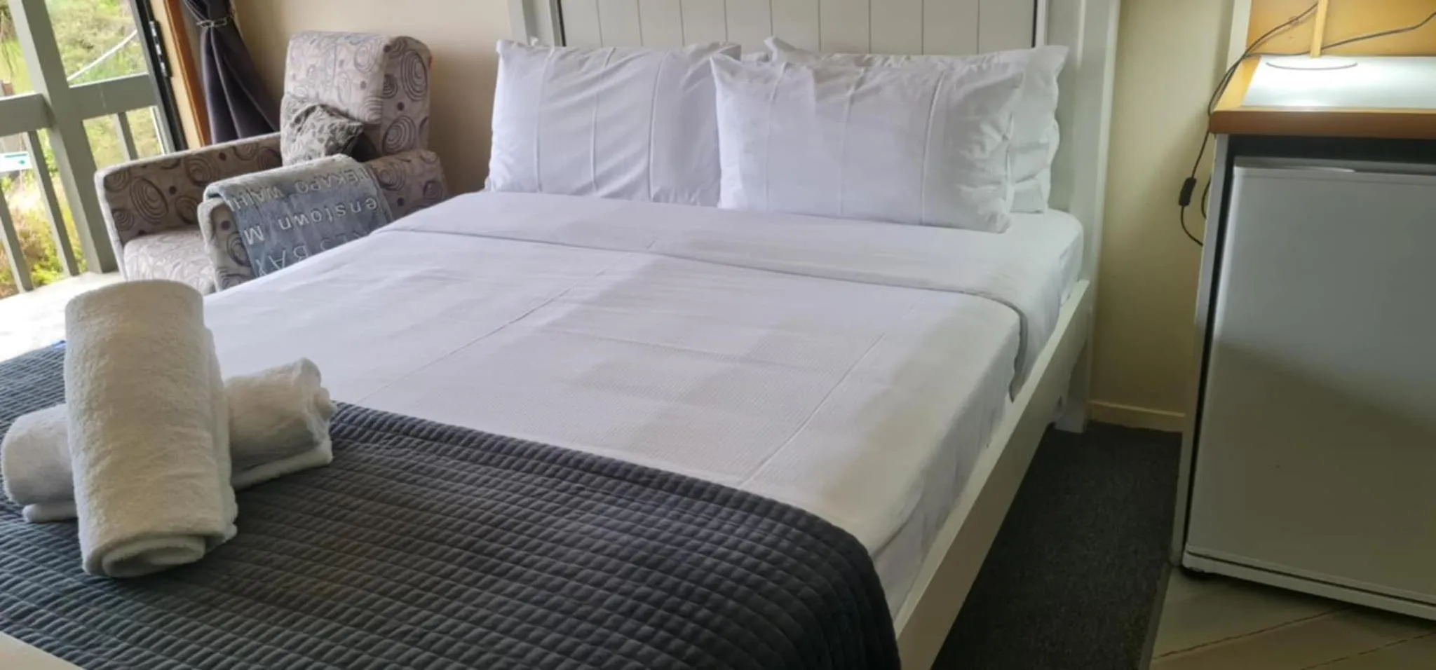 Bedroom, Bed in Alpine Chalets