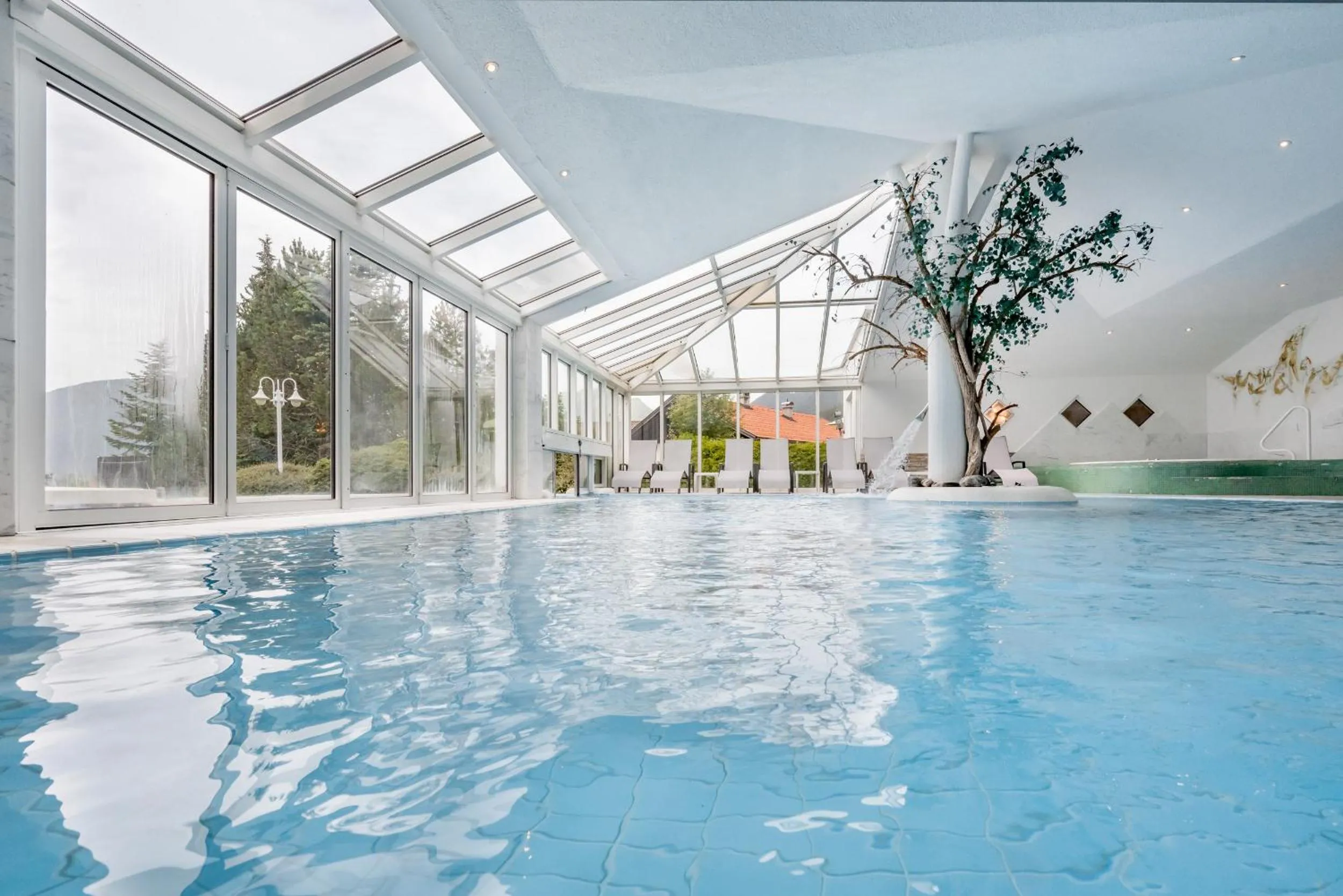 Swimming pool in Wellness & Sporthotel Alpenhof
